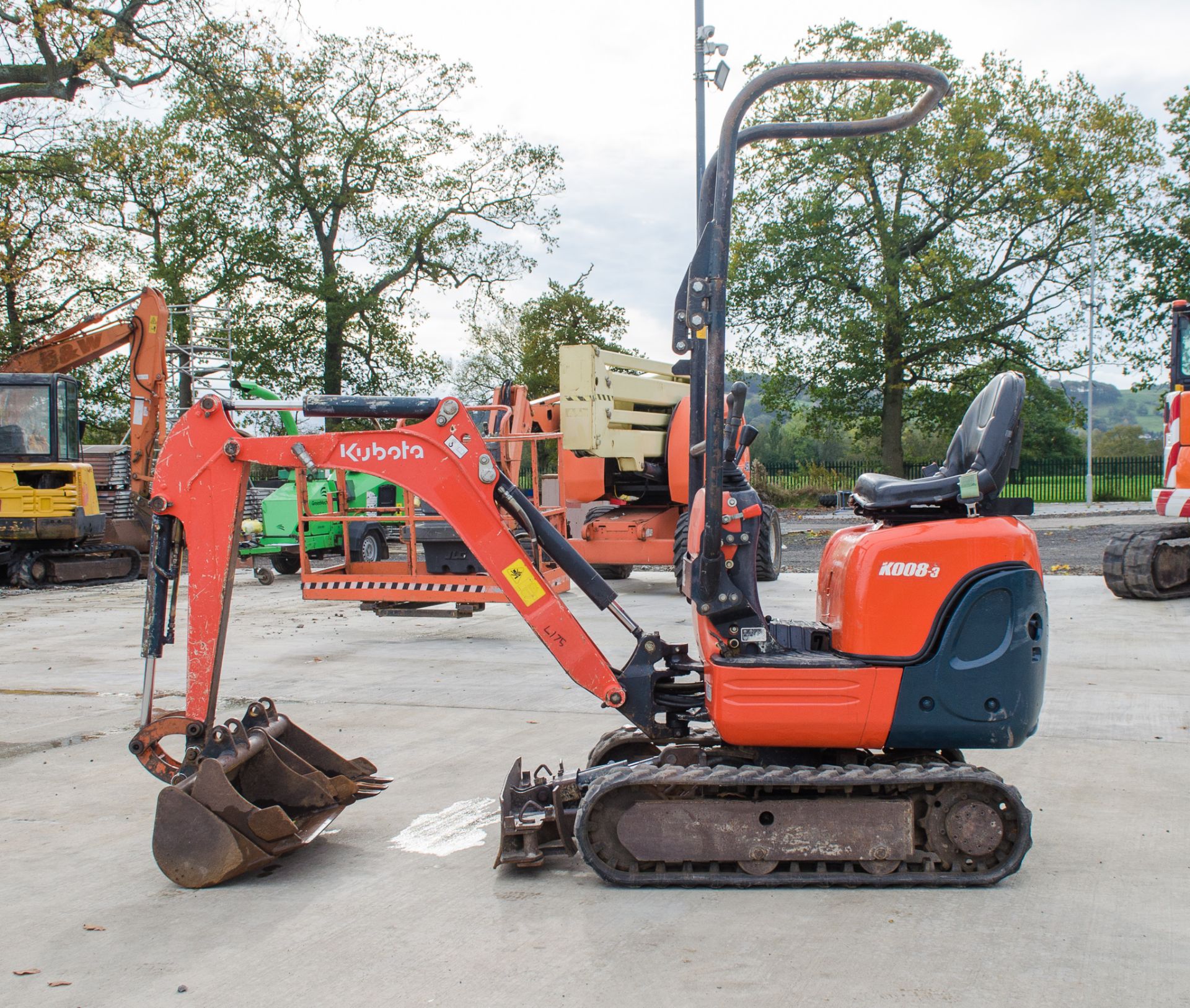 Kubota K008-3 0.75 tonne rubber tracked micro excavator Year:- 2013 S/N:- H24326 Recorded hours:- - Image 7 of 20