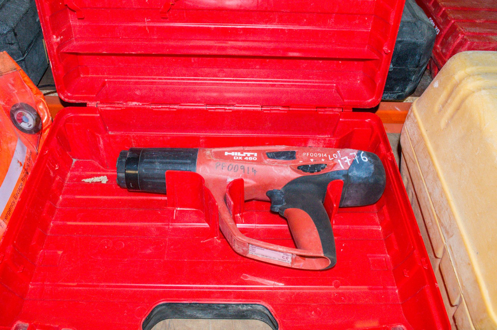 Hilti DX460 nail gun C/w carry case