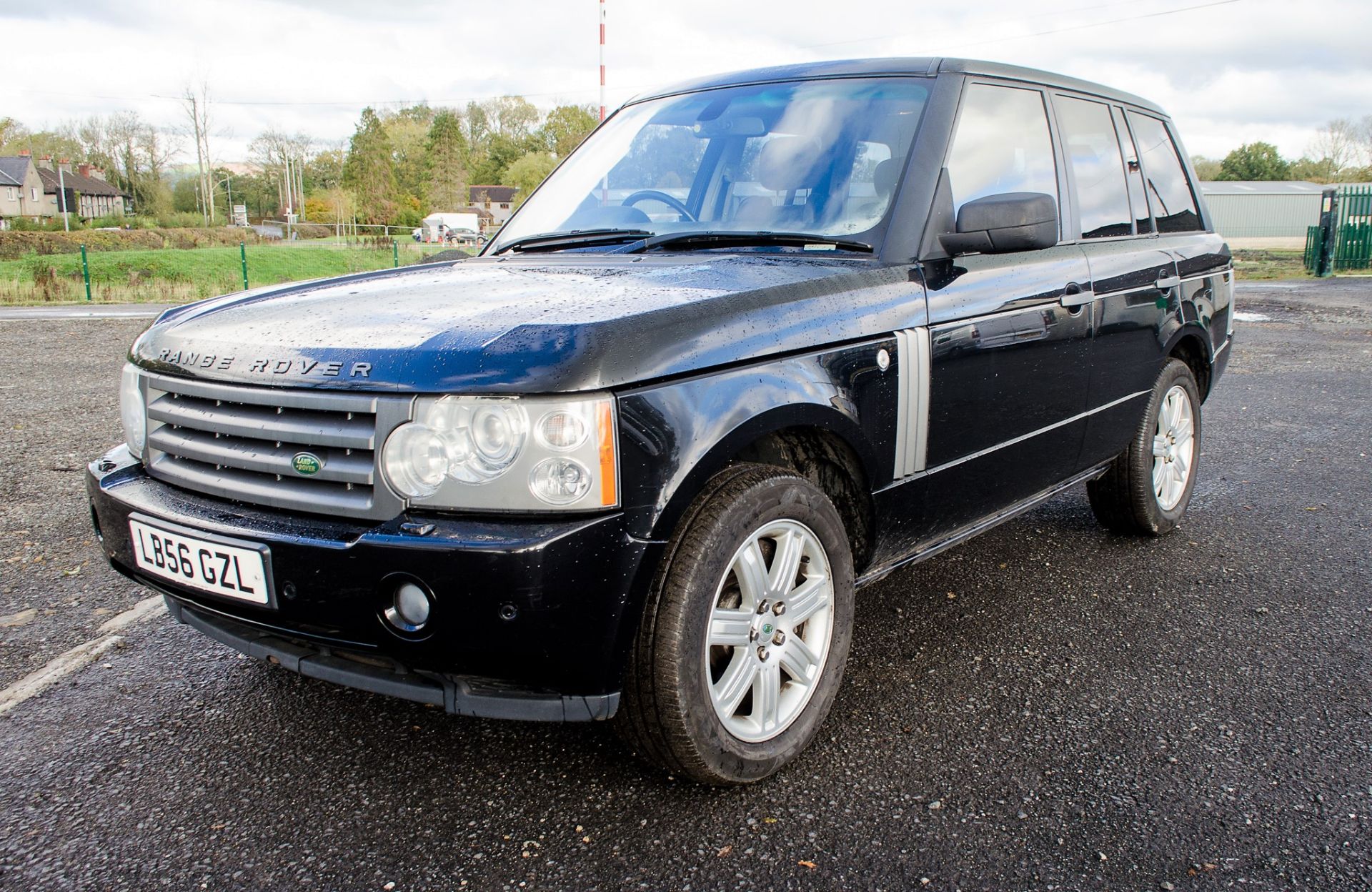 Land Rover Range Rover Vogue 3.6 TDV8 4wd SUV Reg No: LB56 GZL Date of Registration: 21/12/2006