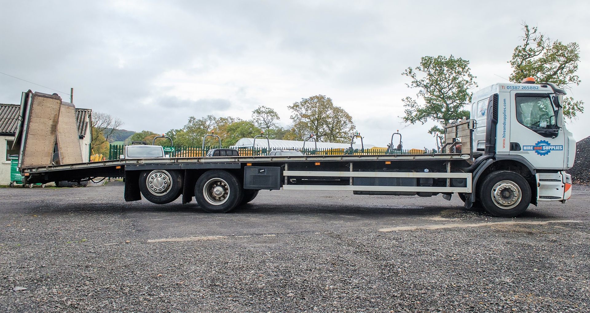 Renault Premium 26 tonne 6x2 beaver tail plant lorry Registration Number: SF59 BWL Date of - Image 8 of 26