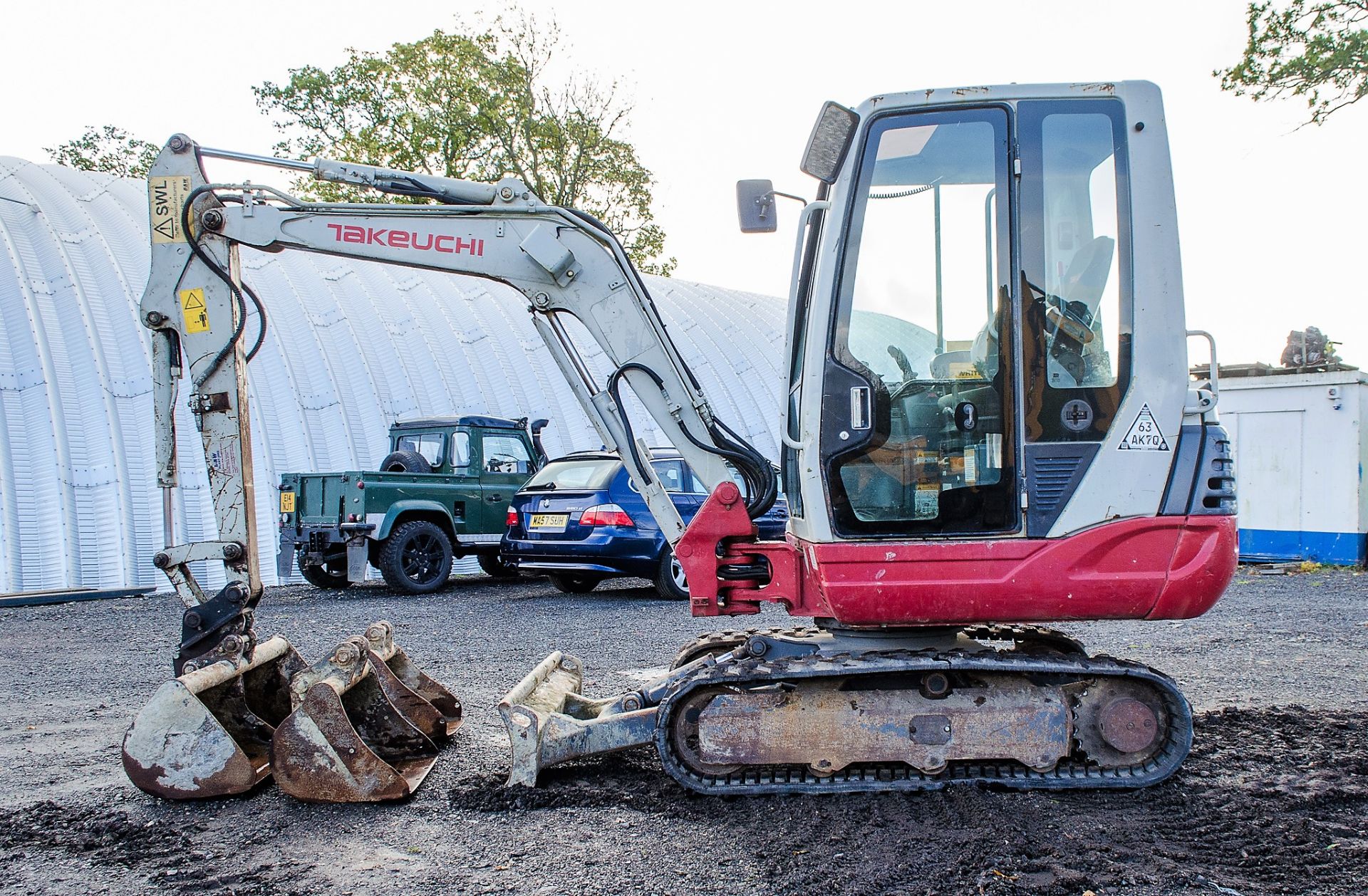 Takeuchi TB228 2.8 tonne rubber tracked excavator Year: 2015 S/N: 122804168 Recorded Hours: 3977 - Image 7 of 20