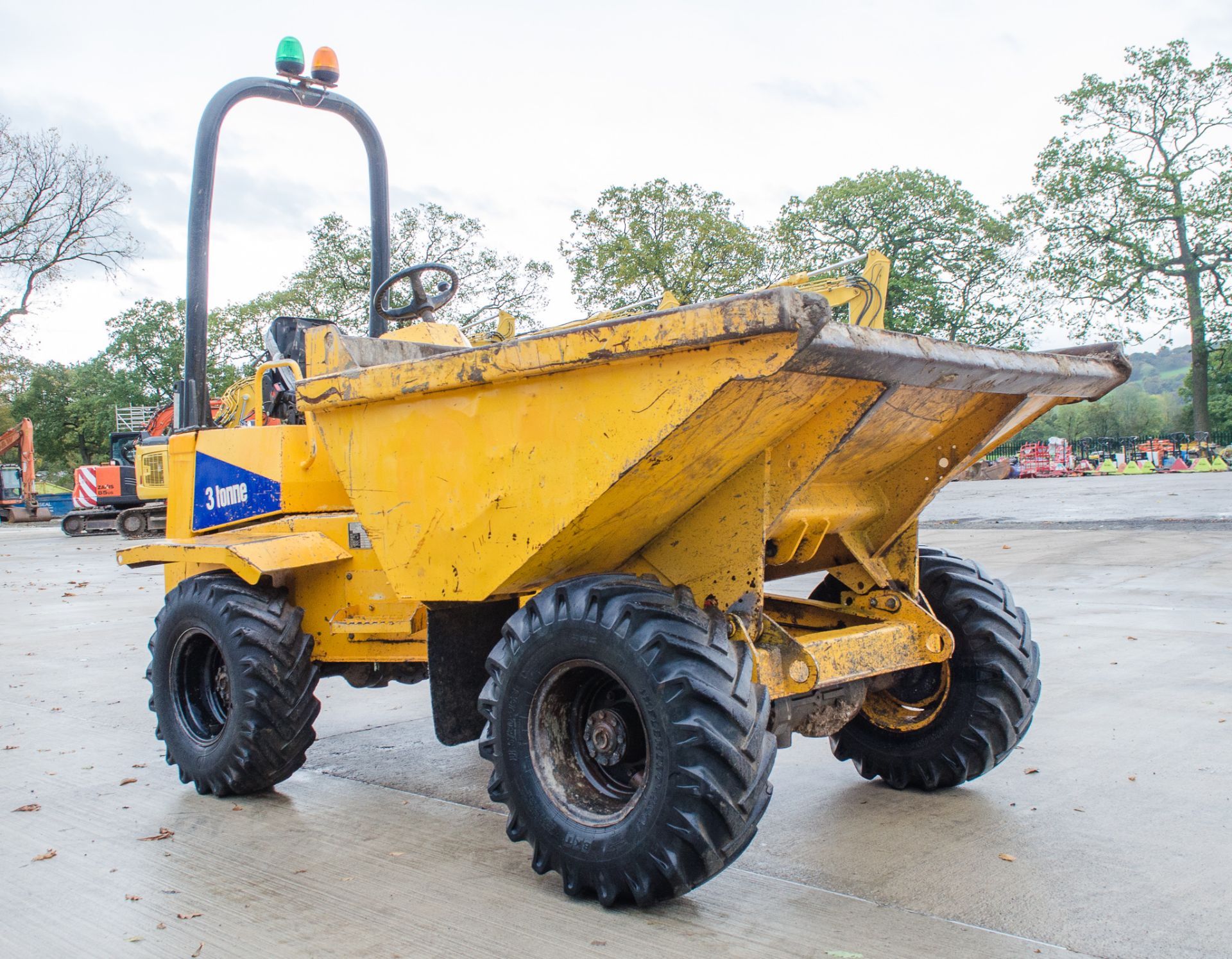 Thwaites 3 tonne straight skip dumper Year: 2005 S/N: 503A7099 Recorded Hours: 3160 1909 - Image 2 of 20