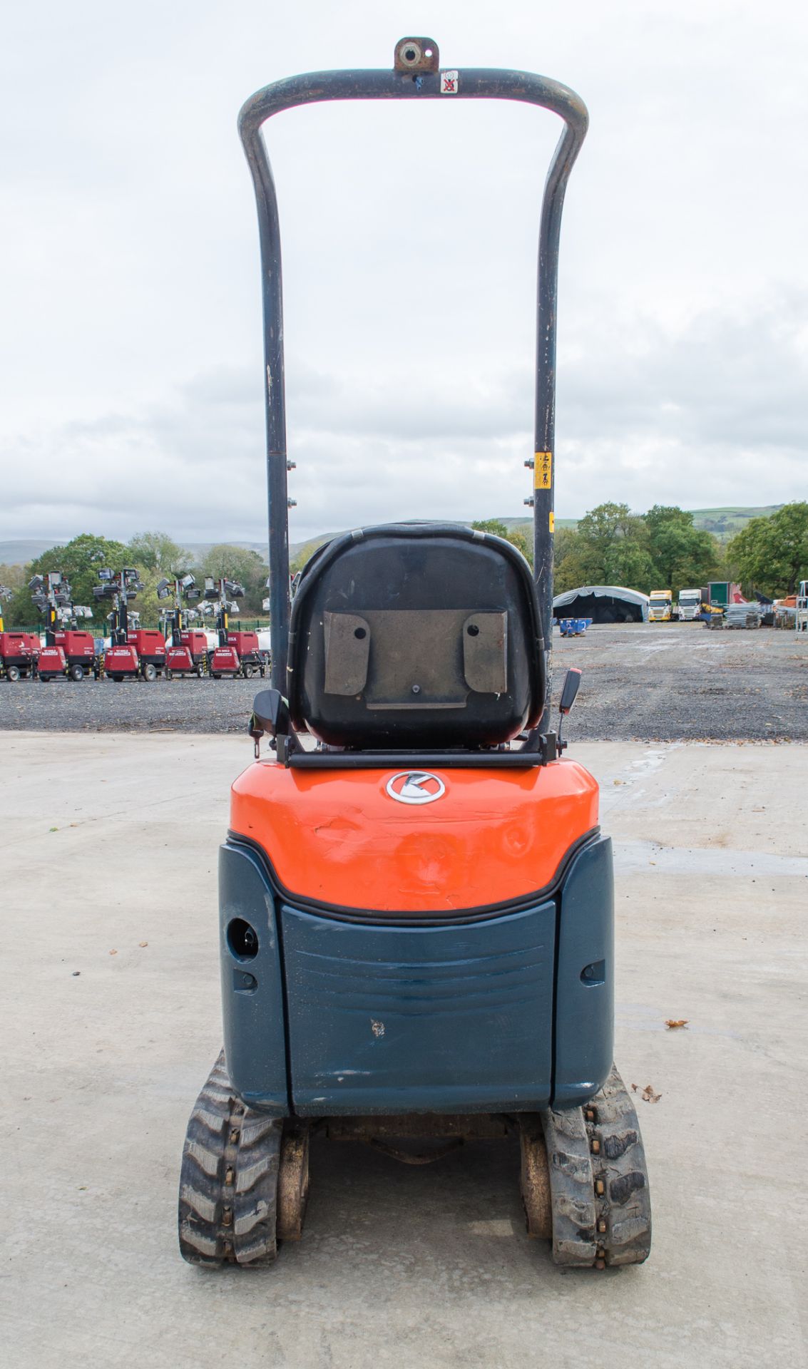 Kubota K008-3 0.75 tonne rubber tracked micro excavator Year:- 2013 S/N:- H24326 Recorded hours:- - Image 6 of 20