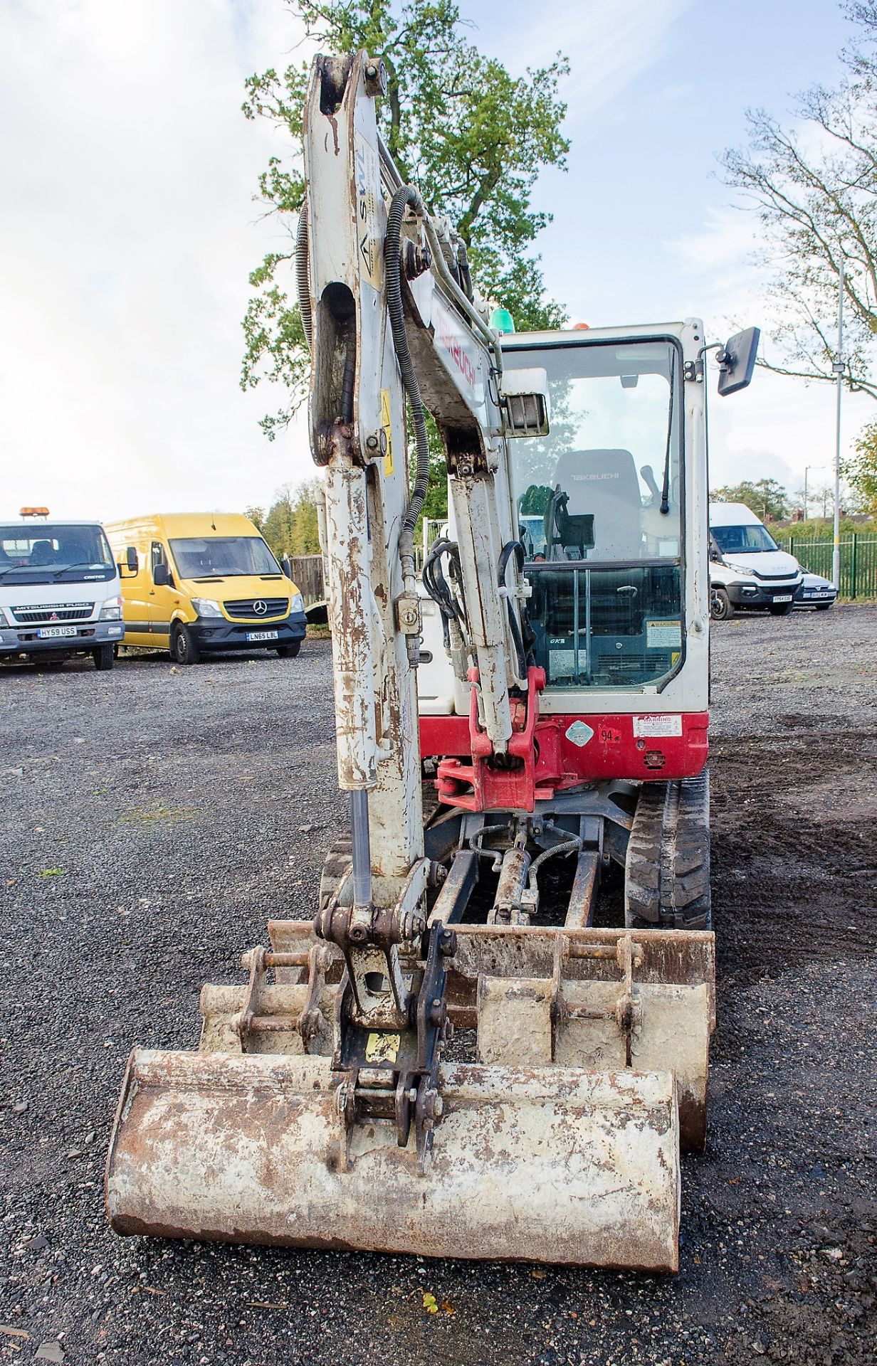 Takeuchi TB228 2.8 tonne rubber tracked excavator Year: 2015 S/N: 122804168 Recorded Hours: 3977 - Image 5 of 20