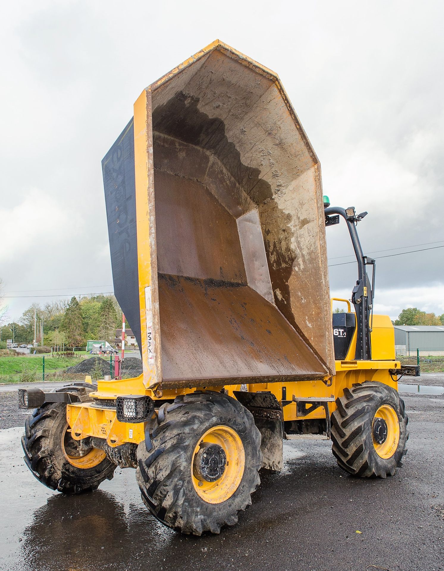 JCB 6T-1 6 tonne swivel skip dumper Year: 2018 S/N: 2561591 Recorded Hours: 1146 c/w camera - Image 9 of 19