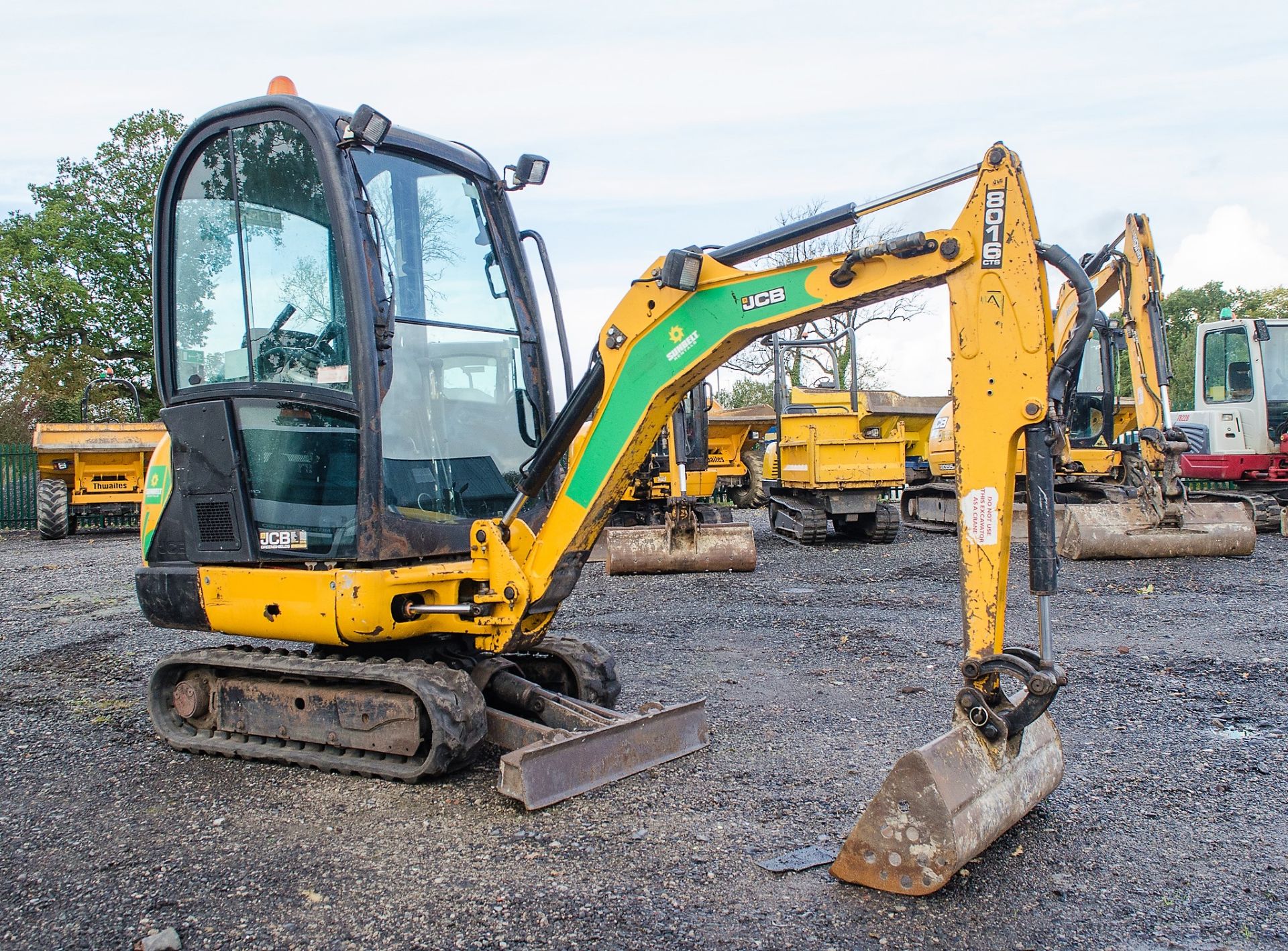 JCB 8016 CTS 1.5 tonne rubber tracked mini excavator Year: 2013 S/N: 2071390 Recorded Hours: 2198 - Image 2 of 20