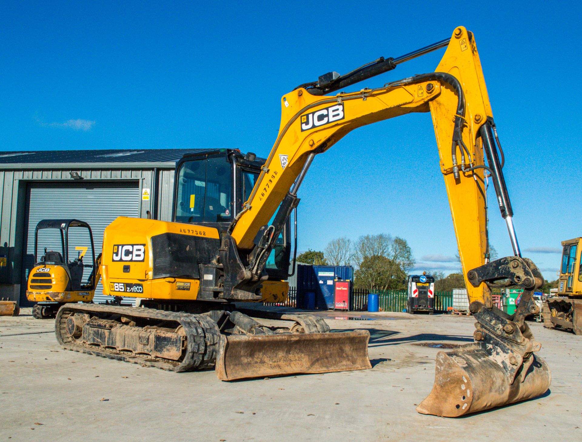 JCB 85 Z-1 ECO 8.5 tonne rubber tracked excavator Year: 2015 S/N: 22249019 Recorded Hours: 3956 - Image 2 of 18