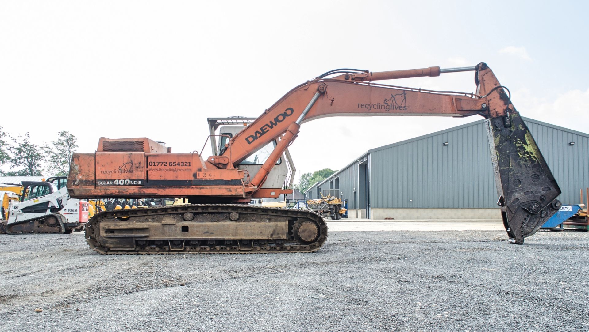 Daewoo SL400LC-III 40 tonne steel tracked excavator Year: 1997 S/N: 0260 c/w steel shear dipper arm - Image 8 of 21