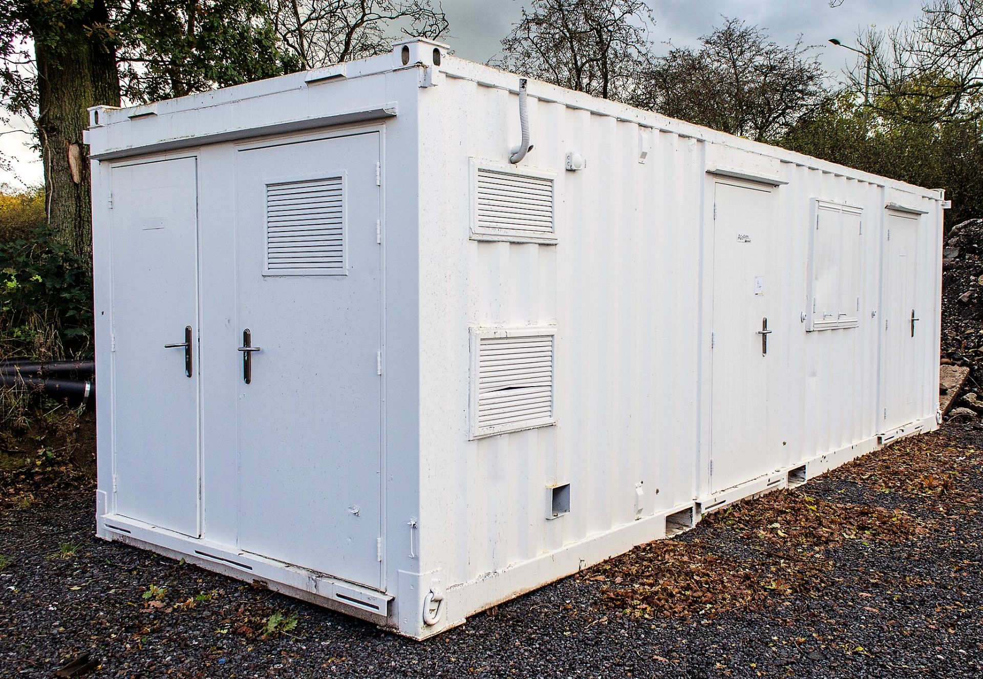 25 ft x 9 ft steel anti-vandal welfare site unit Comprising of: Office, canteen, drying room, toilet