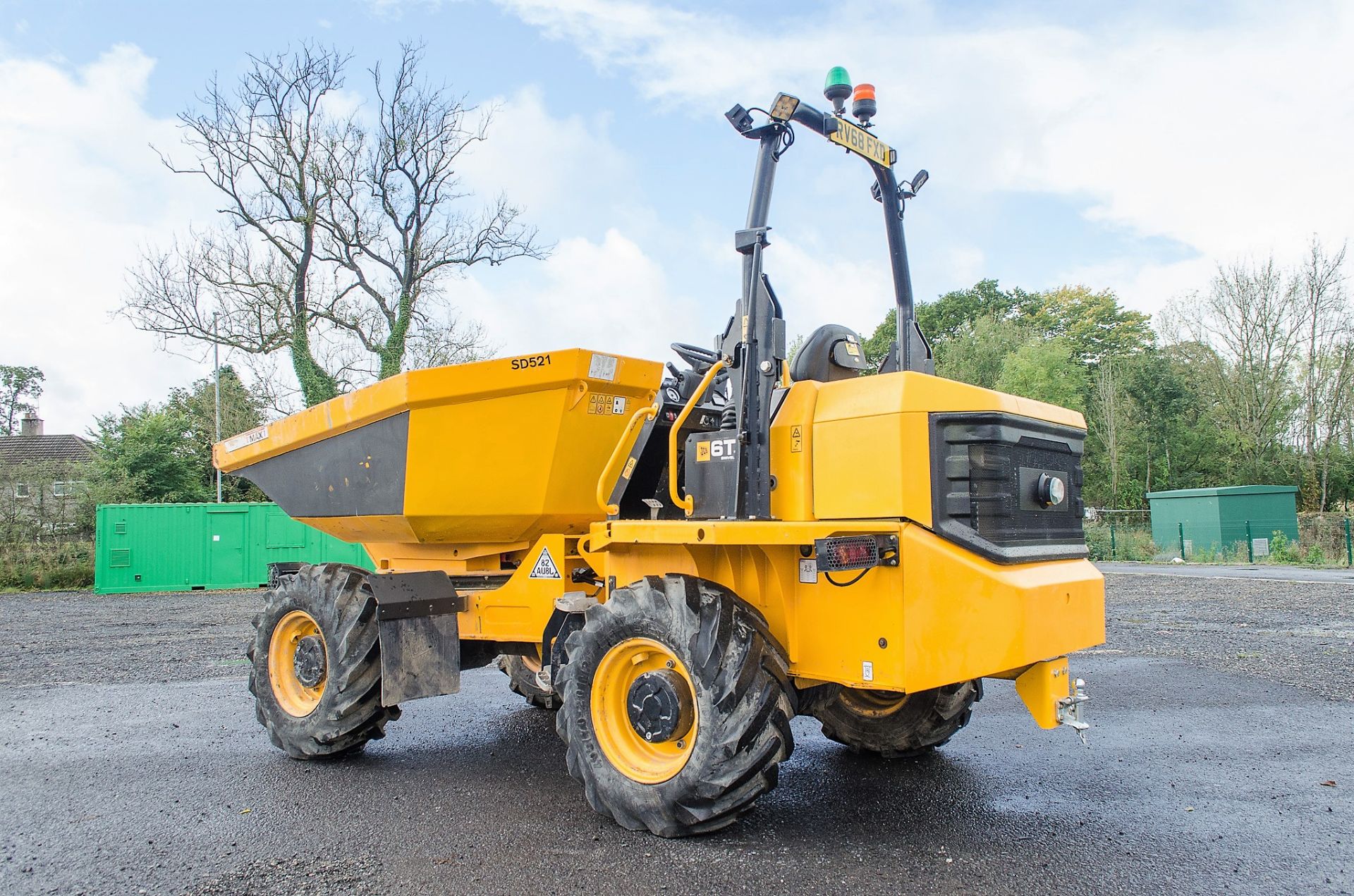 JCB 6T-1 6 tonne swivel skip dumper Year: 2018 S/N: 2561591 Recorded Hours: 1146 c/w camera - Image 4 of 19