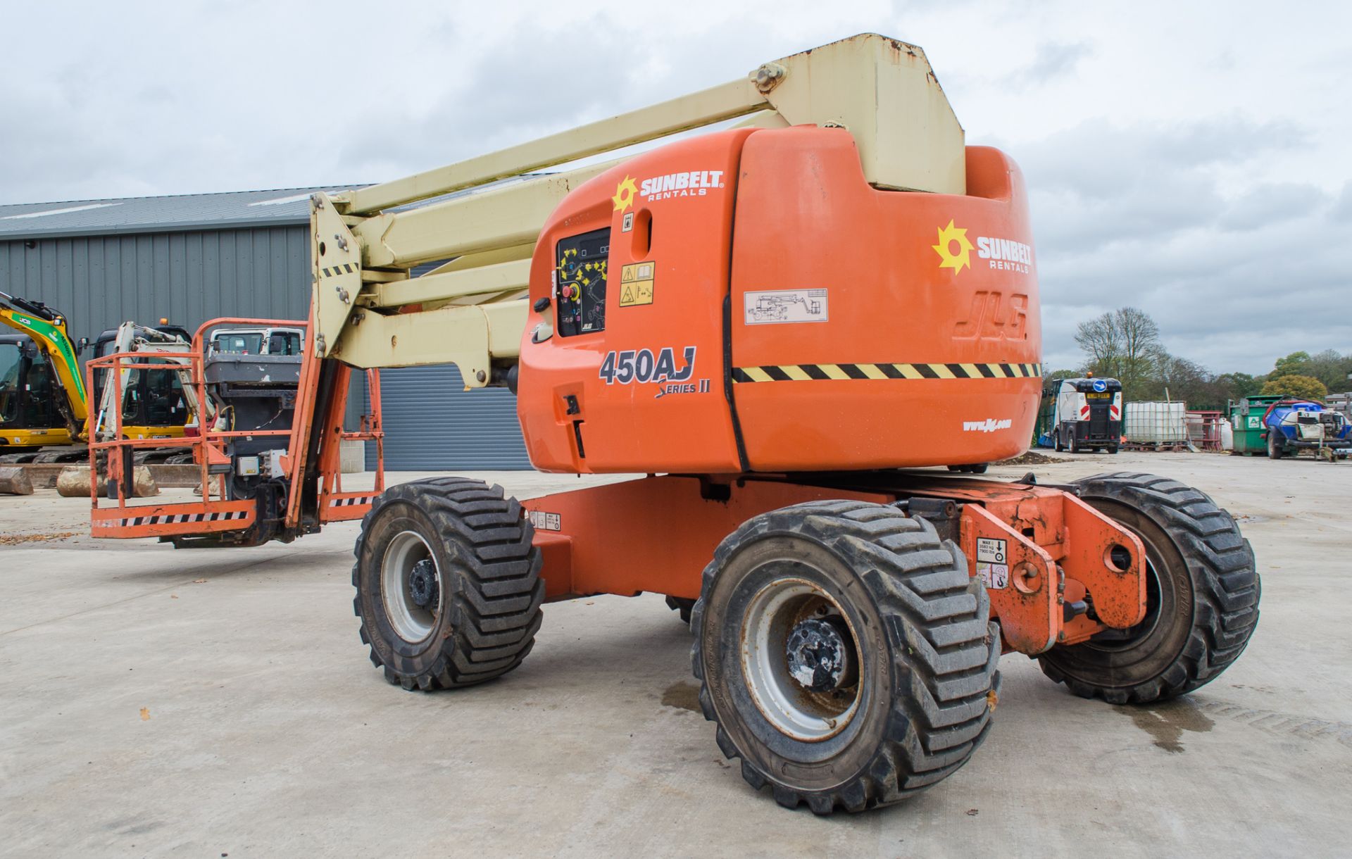 JLG450 AJ Series II 45 foot 4WD diesel driven boom lift Year: 2012 S/N: 788 Recorded hours: 1485 - Image 4 of 18