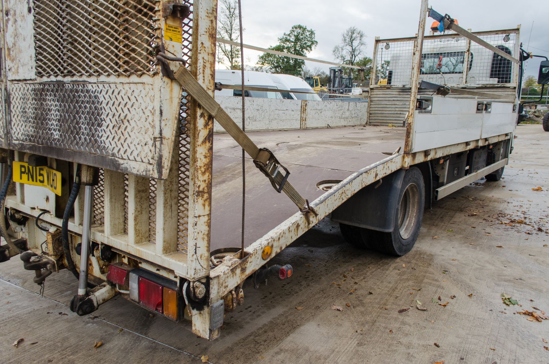 Isuzu Forward N75.150 Auto Euro 6 7.5 tonne beaver tail plant lorry Registration Number: PN15 WUO - Image 12 of 21