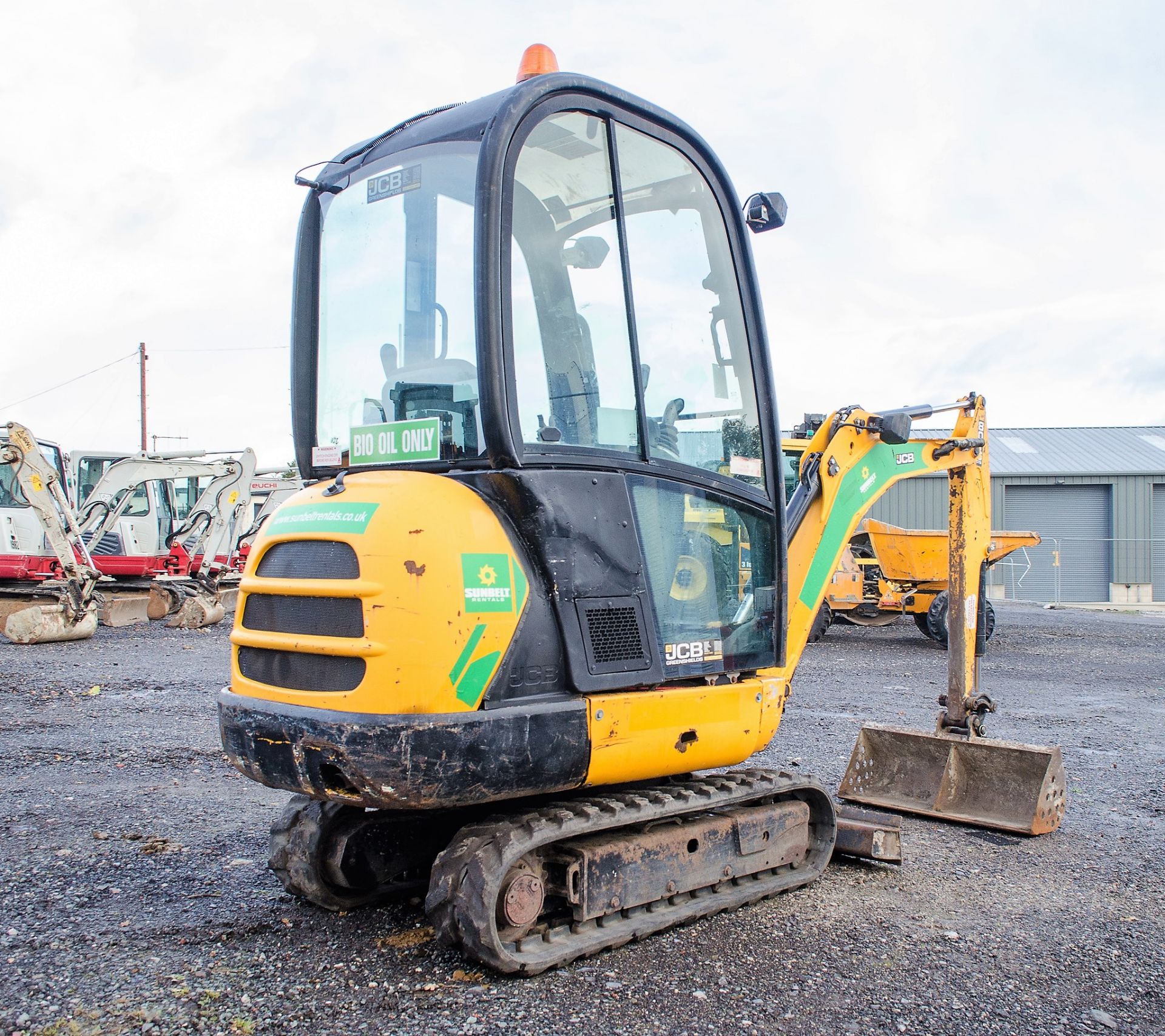 JCB 8016 CTS 1.5 tonne rubber tracked mini excavator Year: 2013 S/N: 2071390 Recorded Hours: 2198 - Image 3 of 20