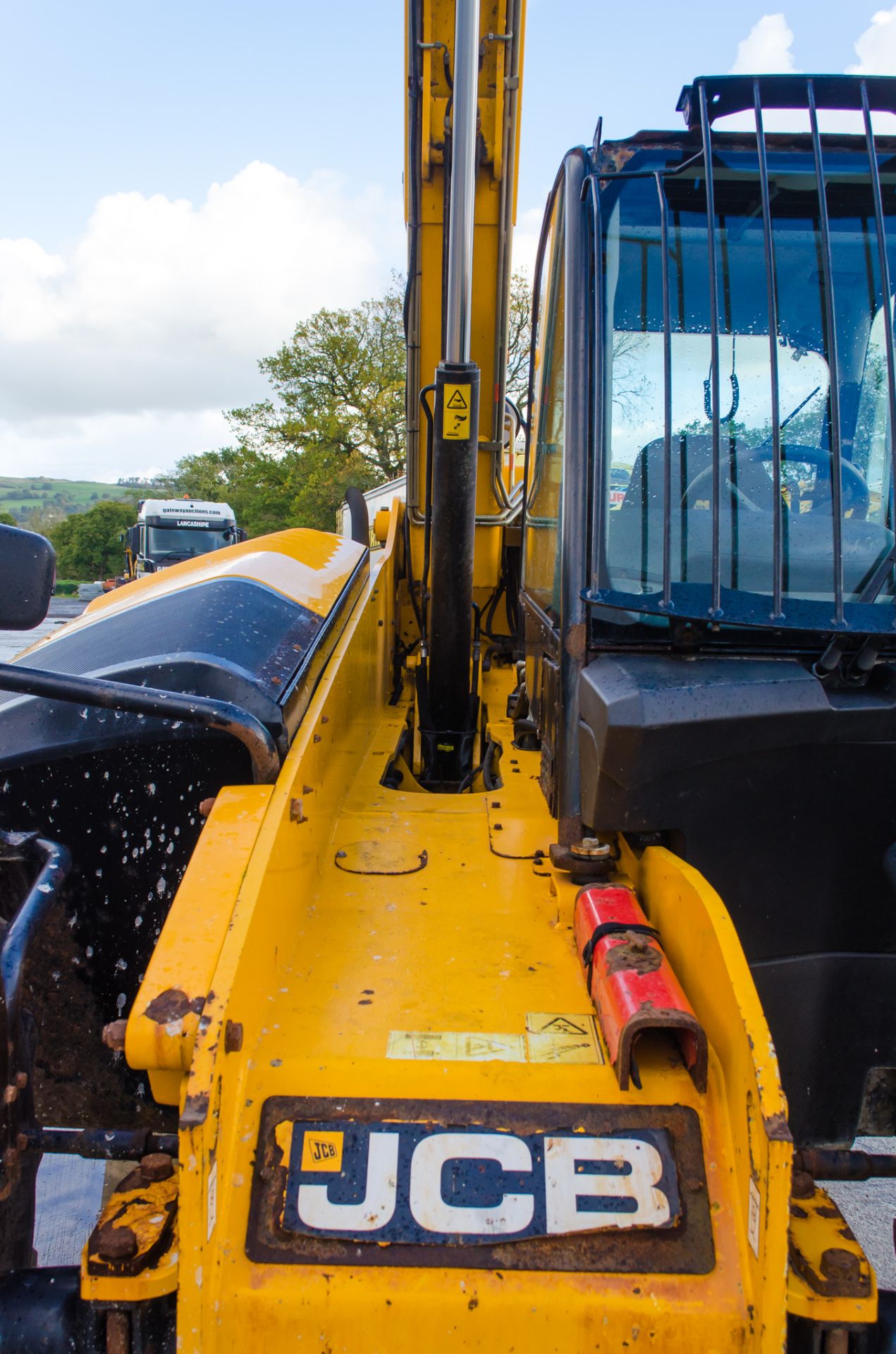 JCB 535-95 T4i 9.5 metre telescopic handler Year: 2014 S/N: 2342691 Recorded Hours: 5195 c/w Air - Image 12 of 23