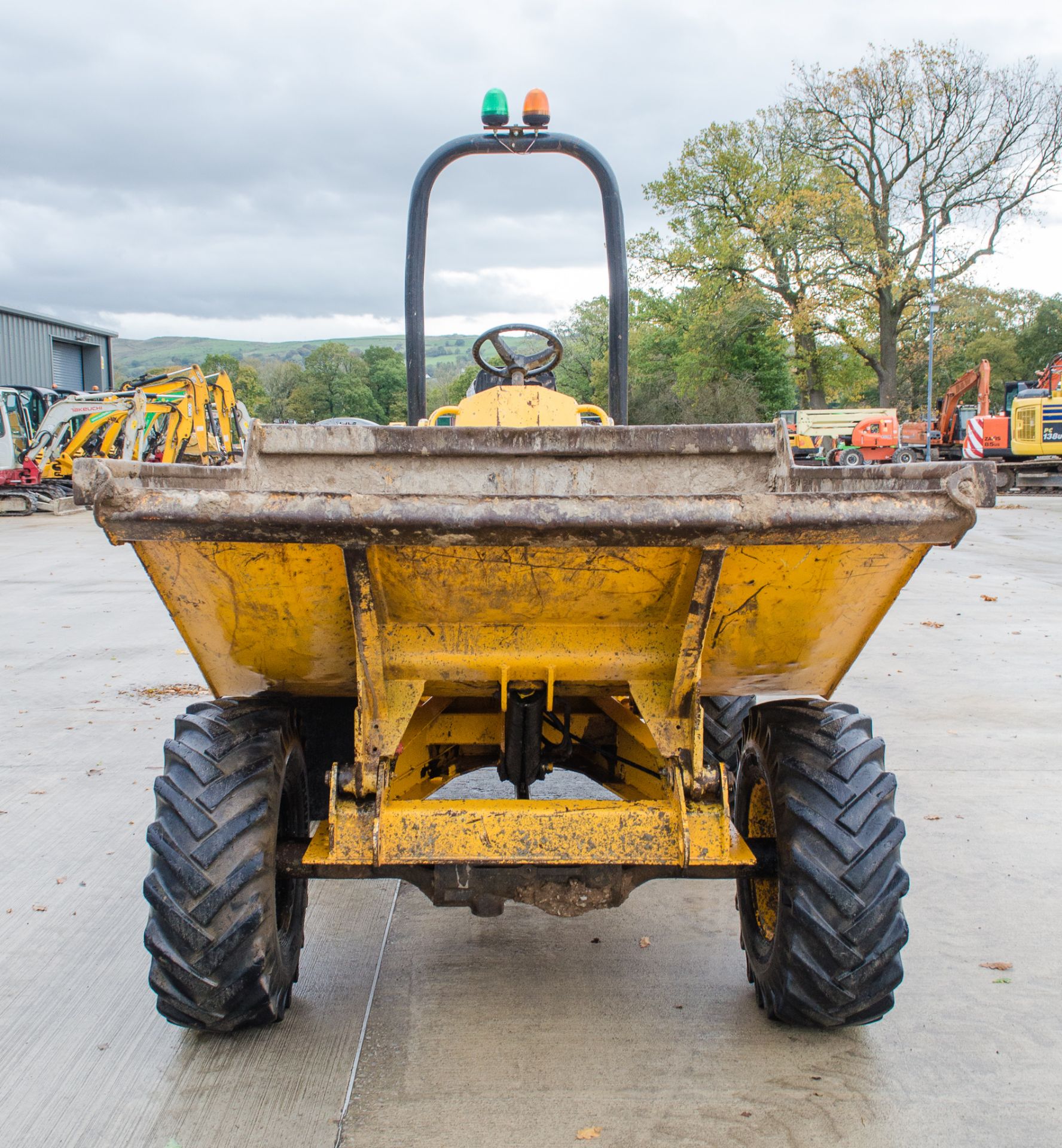 Thwaites 3 tonne straight skip dumper Year: 2005 S/N: 503A7099 Recorded Hours: 3160 1909 - Image 5 of 20