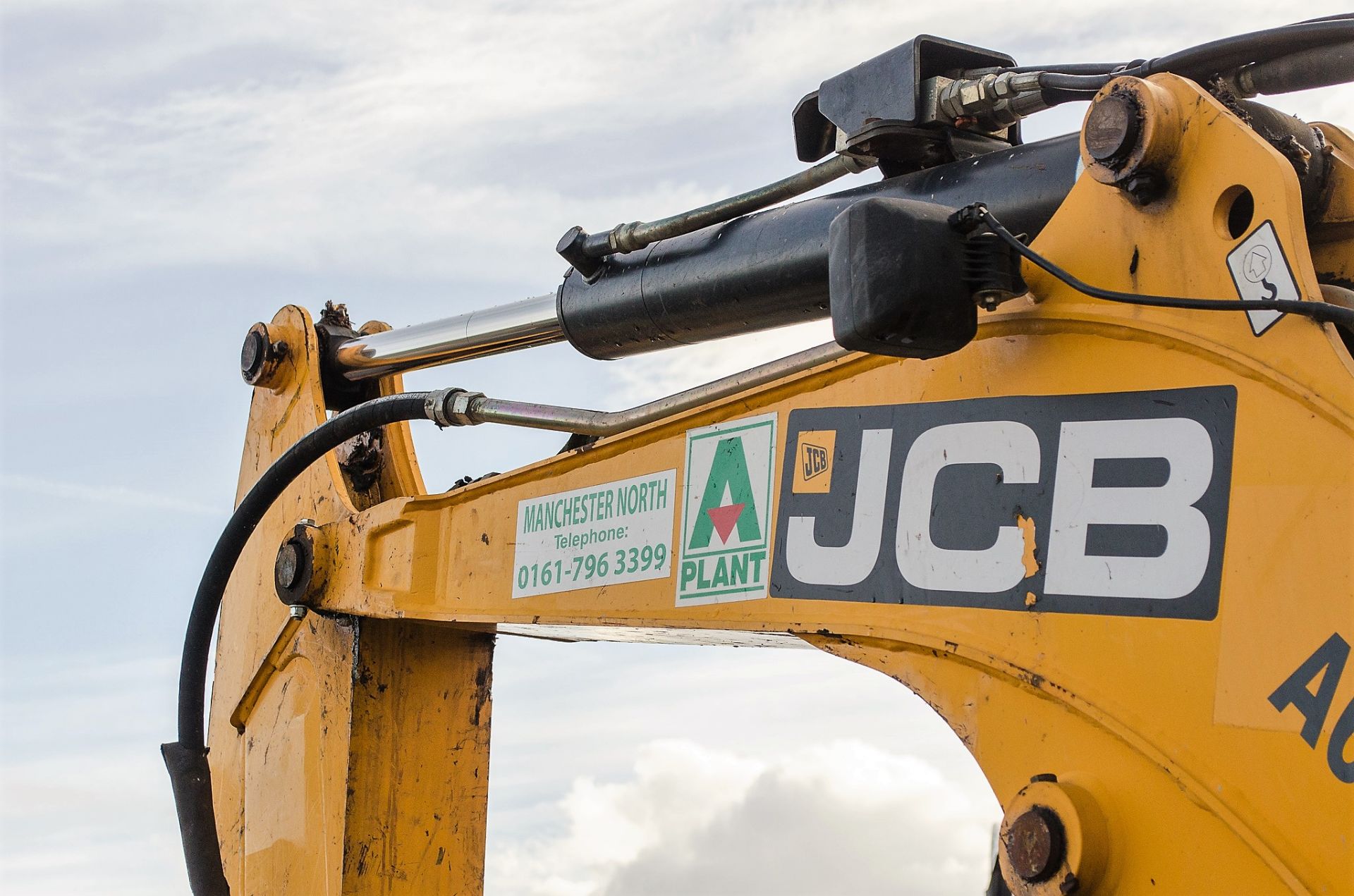JCB 8055 RTS 5.5 tonne rubber tracked excavator Year: 2013 S/N: 2060449 Recorded Hours: 2910 - Image 12 of 21