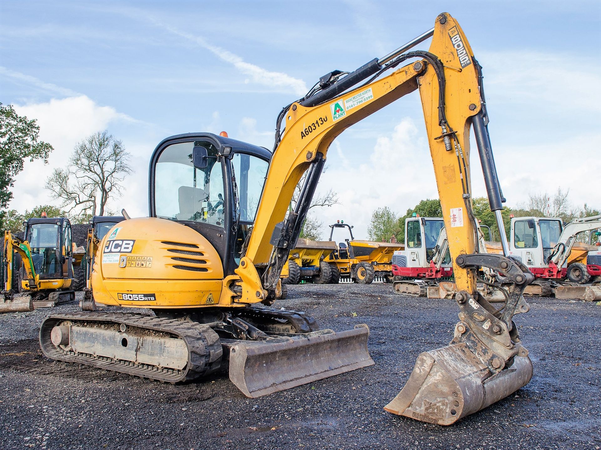 JCB 8055 RTS 5.5 tonne rubber tracked excavator Year: 2013 S/N: 2060449 Recorded Hours: 2910 - Image 2 of 21