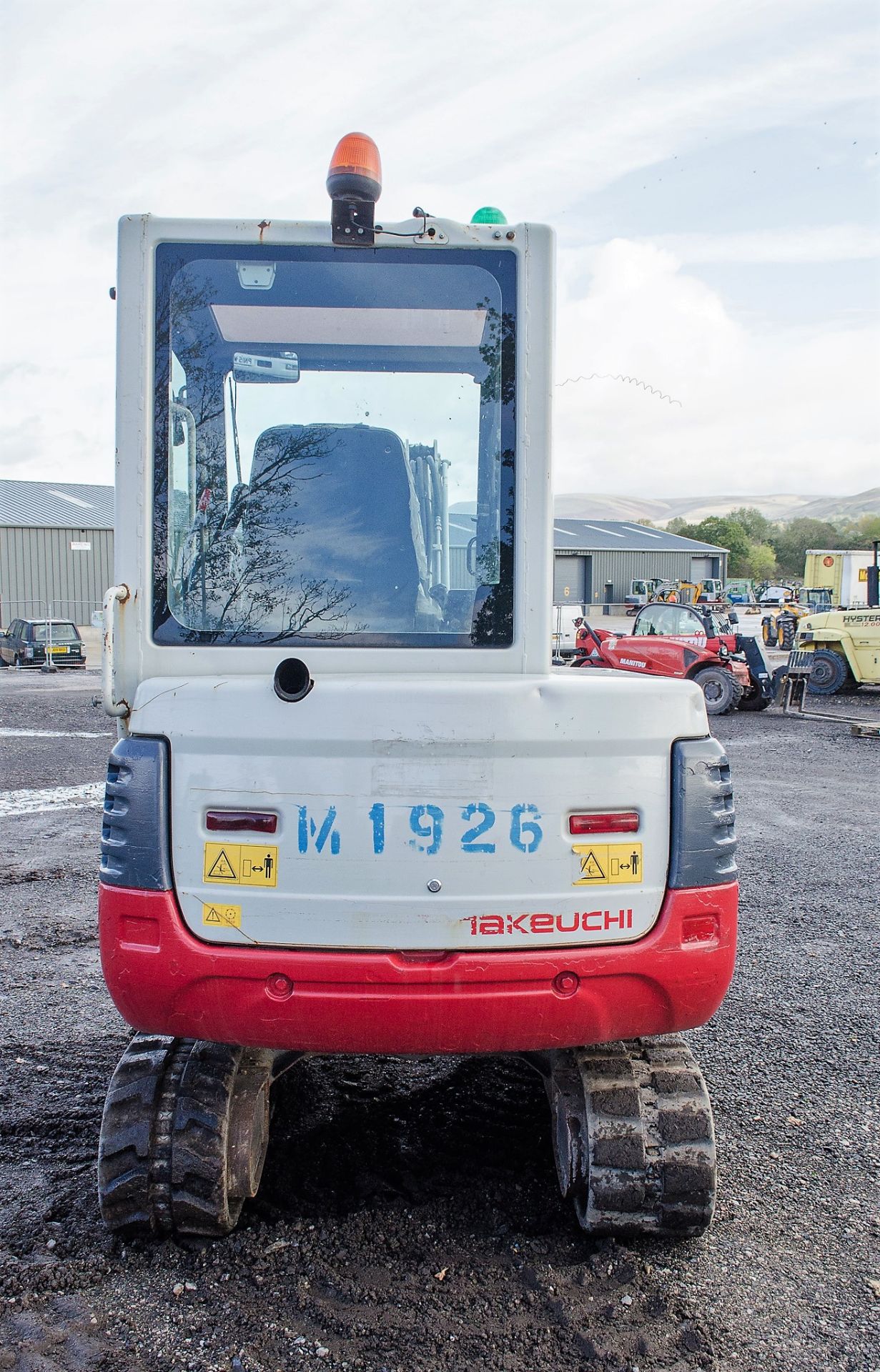 Takeuchi TB228 2.8 tonne rubber tracked excavator Year: 2015 S/N: 122804168 Recorded Hours: 3977 - Image 6 of 20