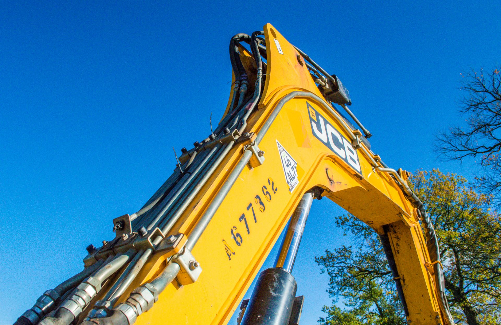 JCB 85 Z-1 ECO 8.5 tonne rubber tracked excavator Year: 2015 S/N: 22249019 Recorded Hours: 3956 - Image 11 of 18