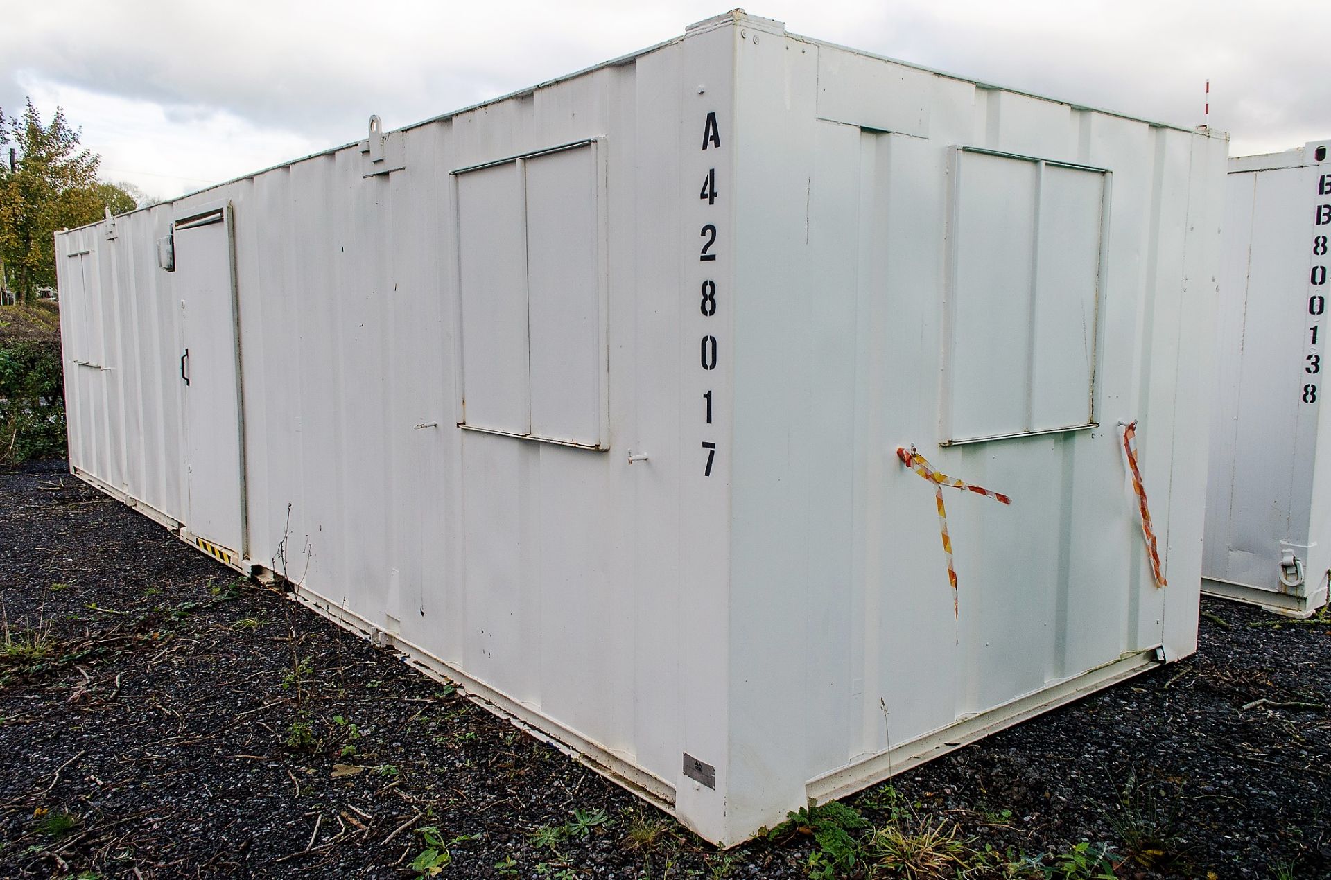 32 ft x 10 ft steel anti-vandal site office unit comprising of: office c/w keys A428017 - Image 2 of 6