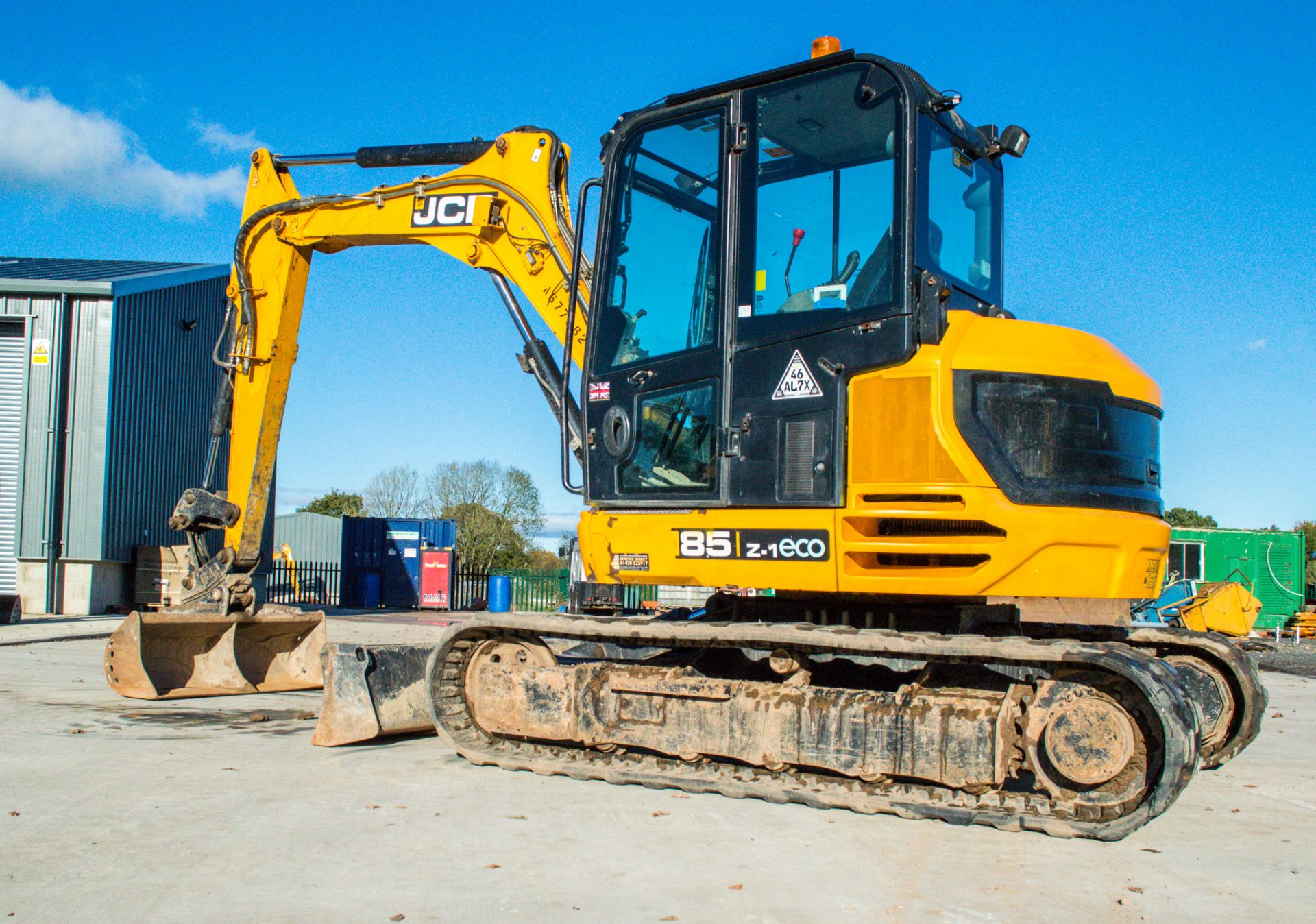 JCB 85 Z-1 ECO 8.5 tonne rubber tracked excavator Year: 2015 S/N: 22249019 Recorded Hours: 3956 - Image 4 of 18