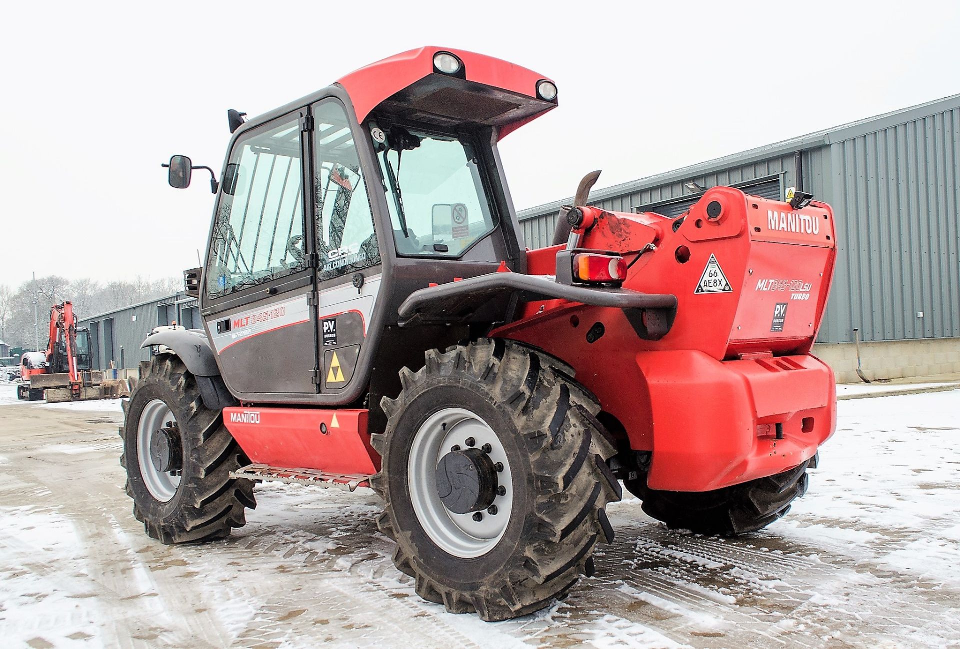 Manitou MLT 845-120 LSU Turbo 8 metre telescopic handler Year: 2012 S/N: 176104425795 Recorded - Image 4 of 21