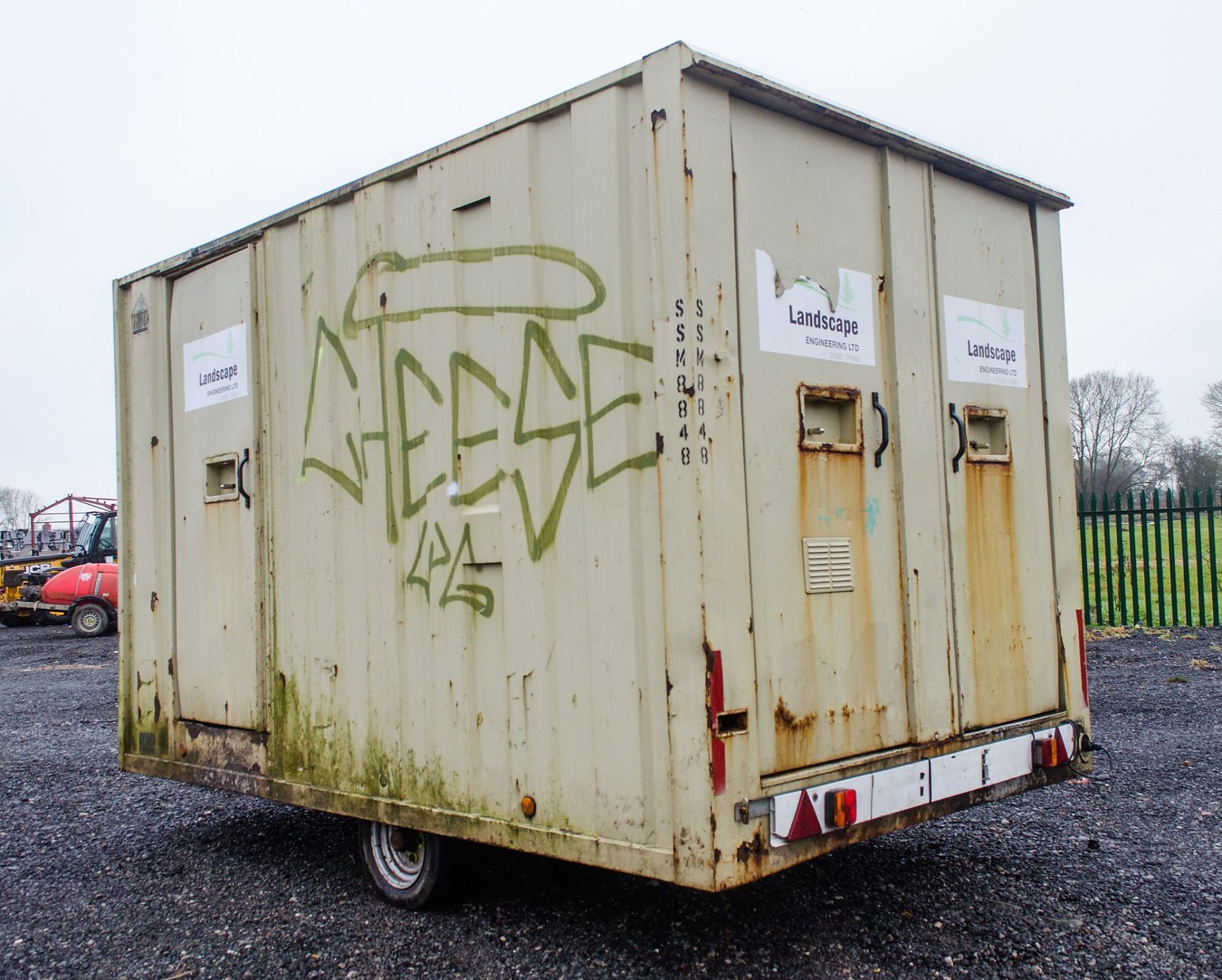 Groundhog GP3600 12' x 8' fast tow welfare unit comprising canteen area, W.C. and generator room c/w - Image 4 of 11