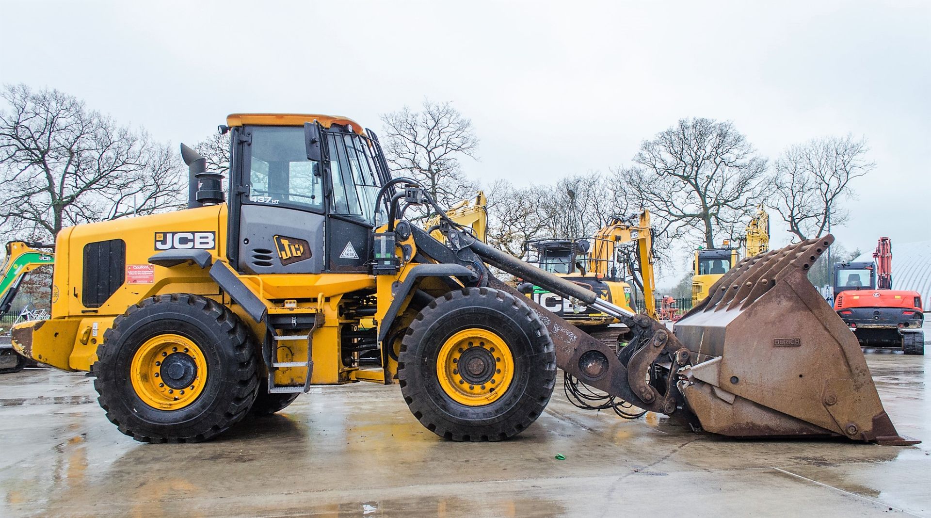 JCB 437 HT Wastemaster wheel loader Year: 2014 S/N: 2313096 Recorded Hours: 9841 c/w air - Image 8 of 24