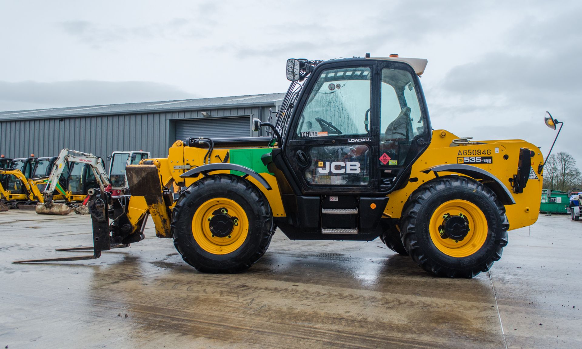 JCB 535-125 Hi-Viz 12.5 metre telescopic handler Year: 2014 S/N: 2341216 Recorded Hours: 3362 c/w - Image 7 of 23