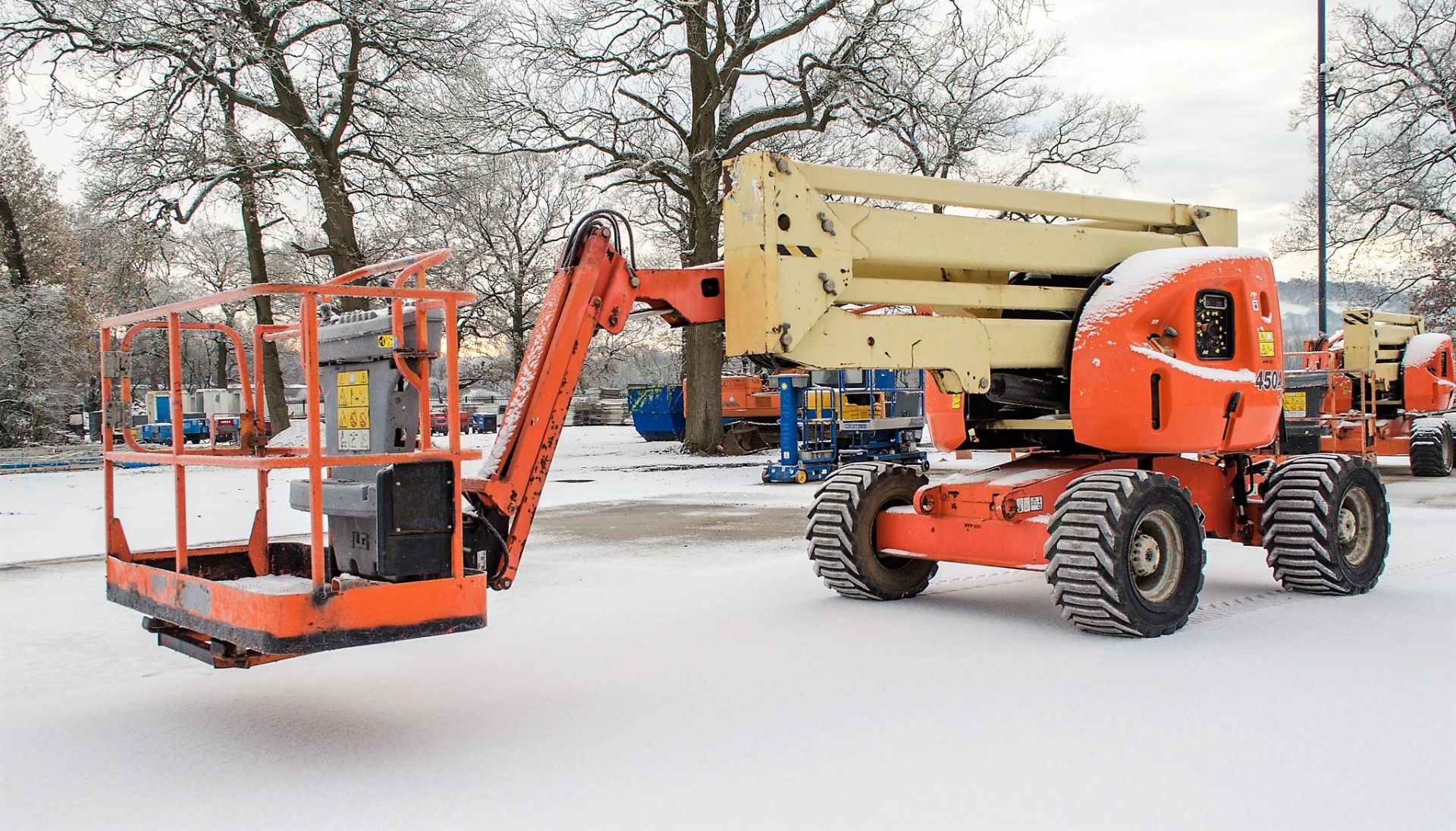 JLG 450AJ Series II 45 foot diesel driven 4wd boom lift Year: 2006 S/N: 130001500 Recorded hours: