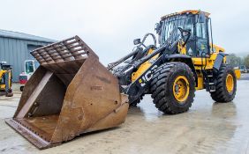JCB 437 HT Wastemaster wheel loader Year: 2014 S/N: 2313096 Recorded Hours: 9841 c/w air