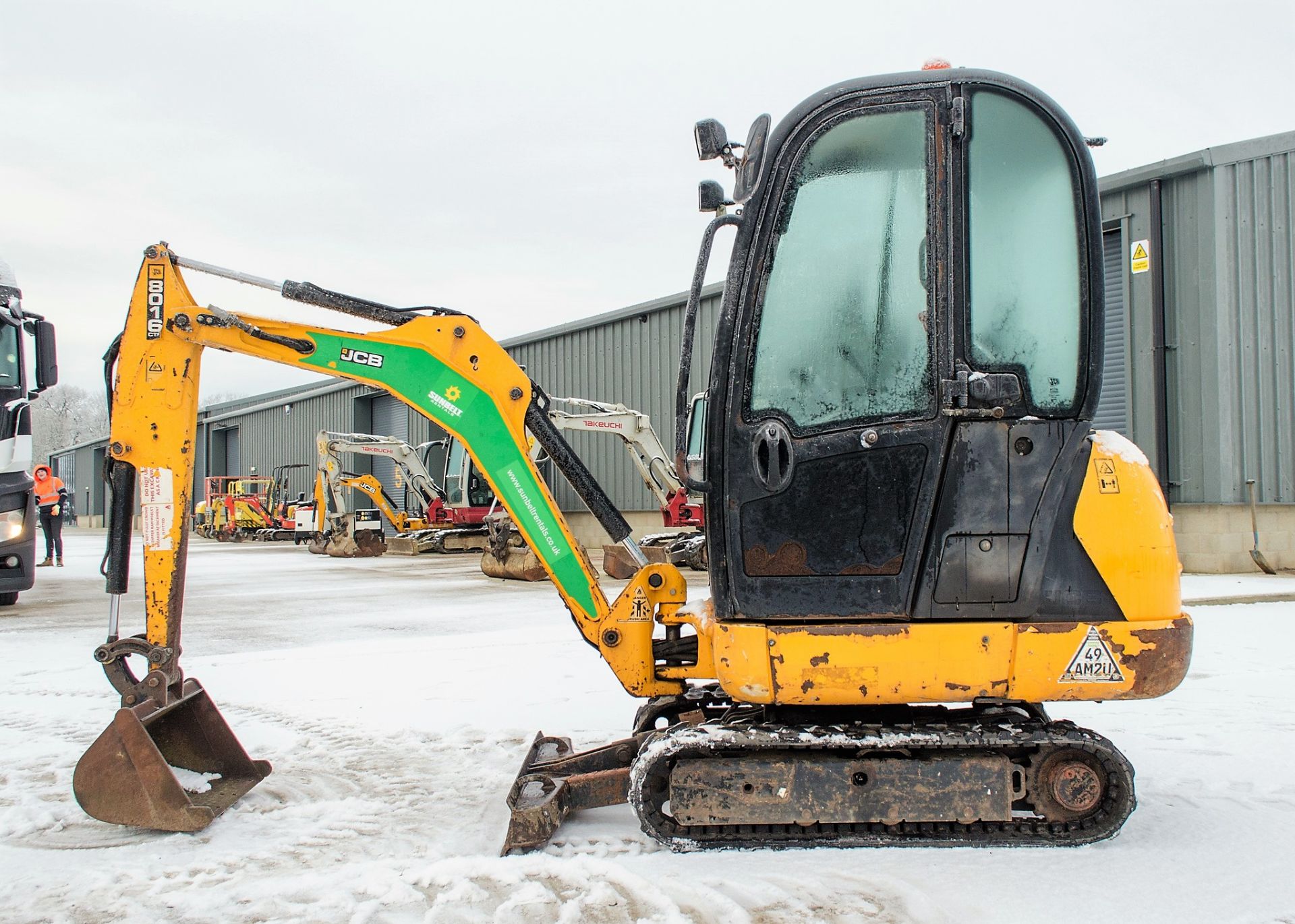 JCB 801.6 1.6 tonne rubber tracked mini excavator Year: 2015 2071810 Recorded hours: 1833 Blade, - Image 7 of 20