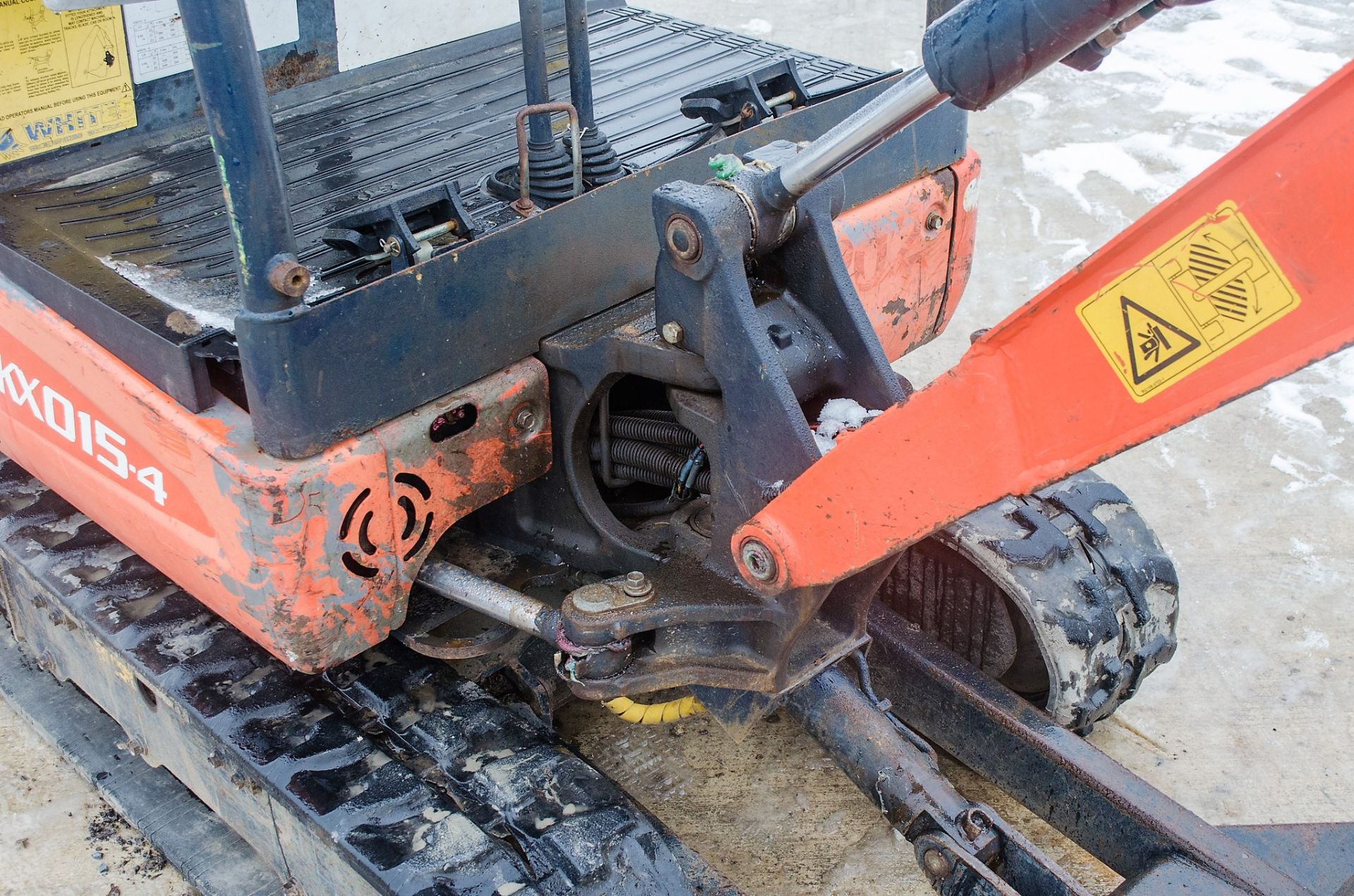 Kubota KX15-4 1.5 tonne rubber tracked mini excavator Year: 2015 S/N: 58748 Recorded Hours: 2210 - Image 15 of 20