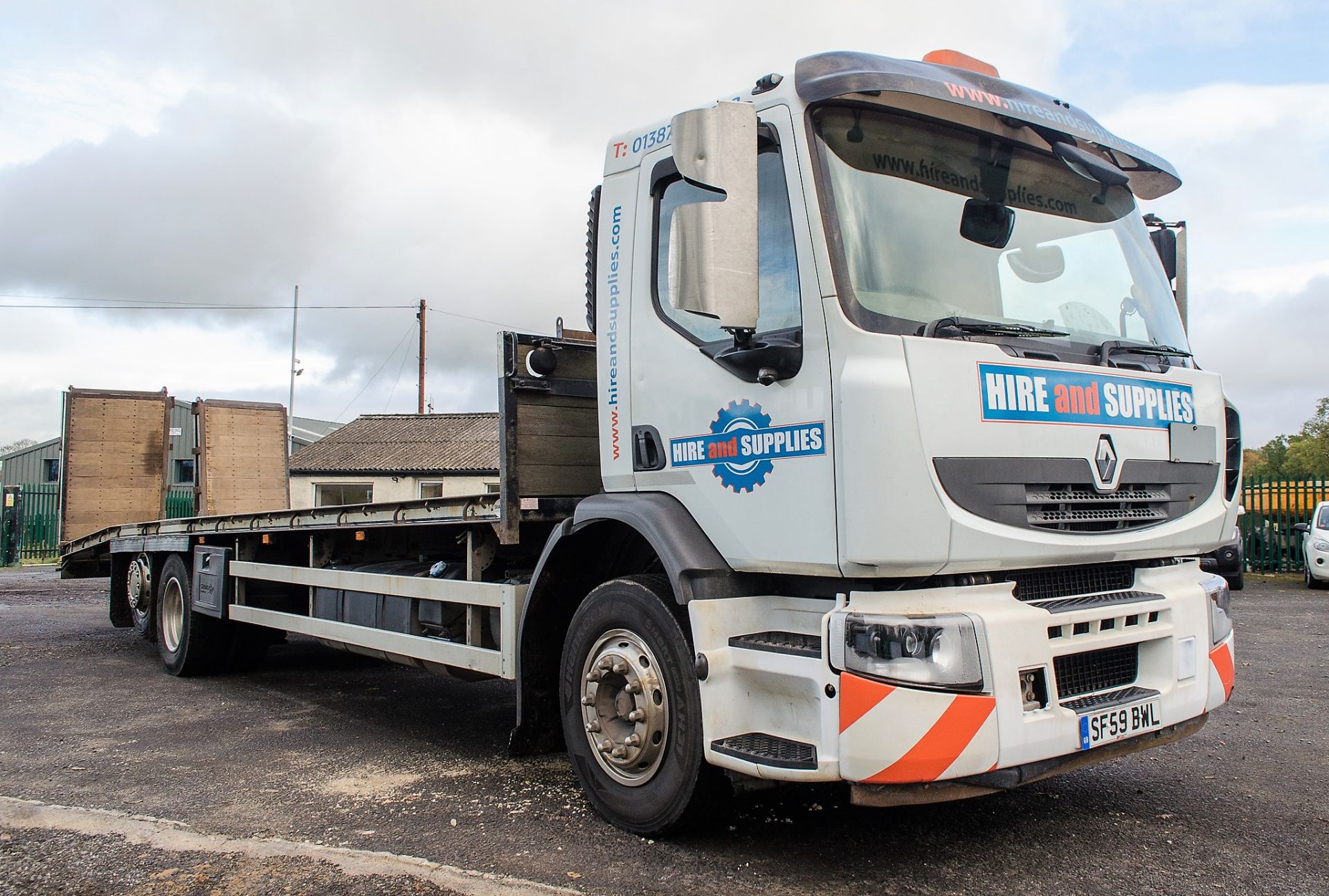 Renault Premium 26 tonne 6x2 beaver tail plant lorry Registration Number: SF59 BWL Date of - Image 2 of 26