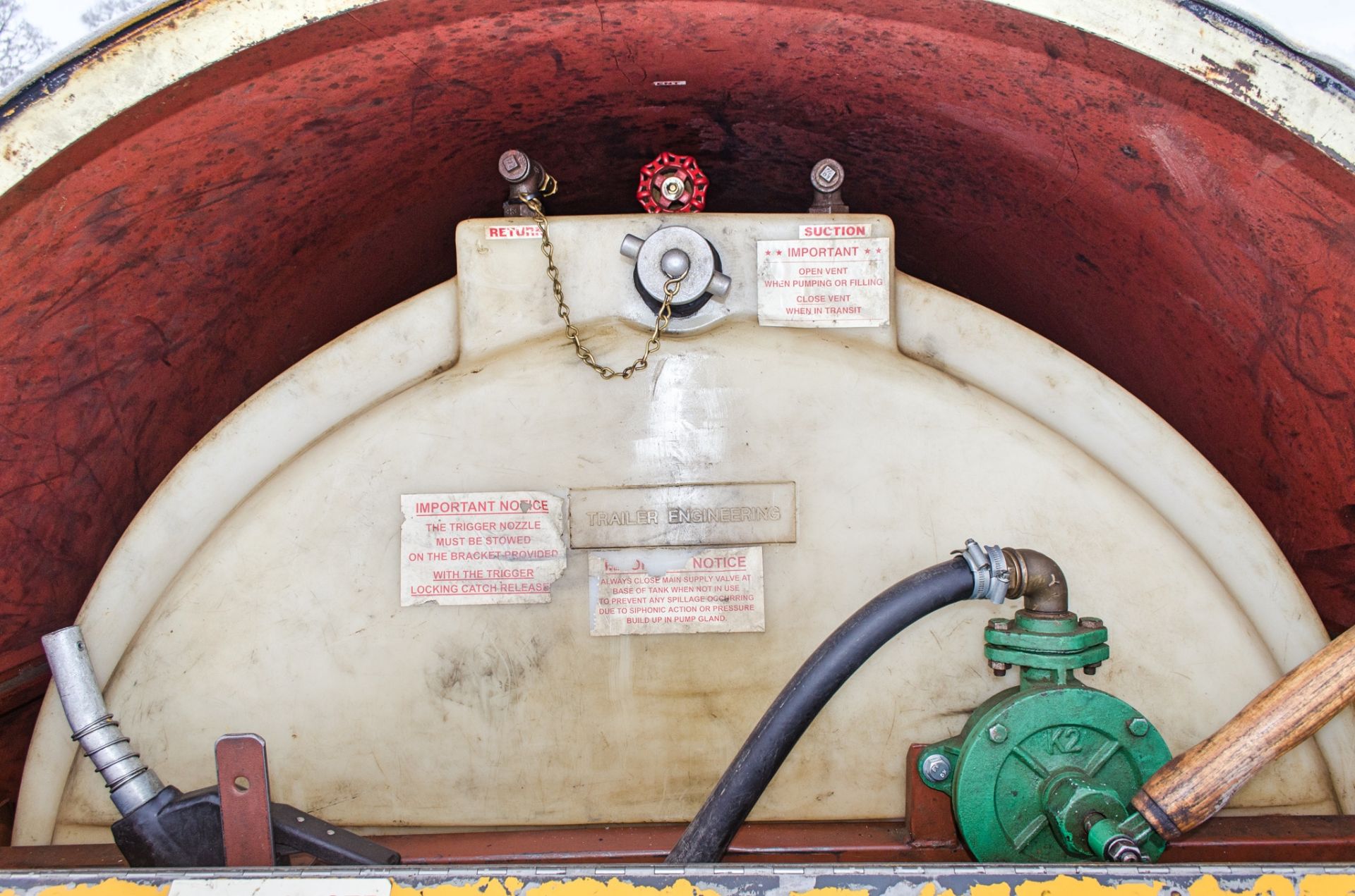 Trailer Engineering site tow 500 gallon bunded fuel bowser c/w hand pump, hose and trigger nozzle - Image 3 of 3