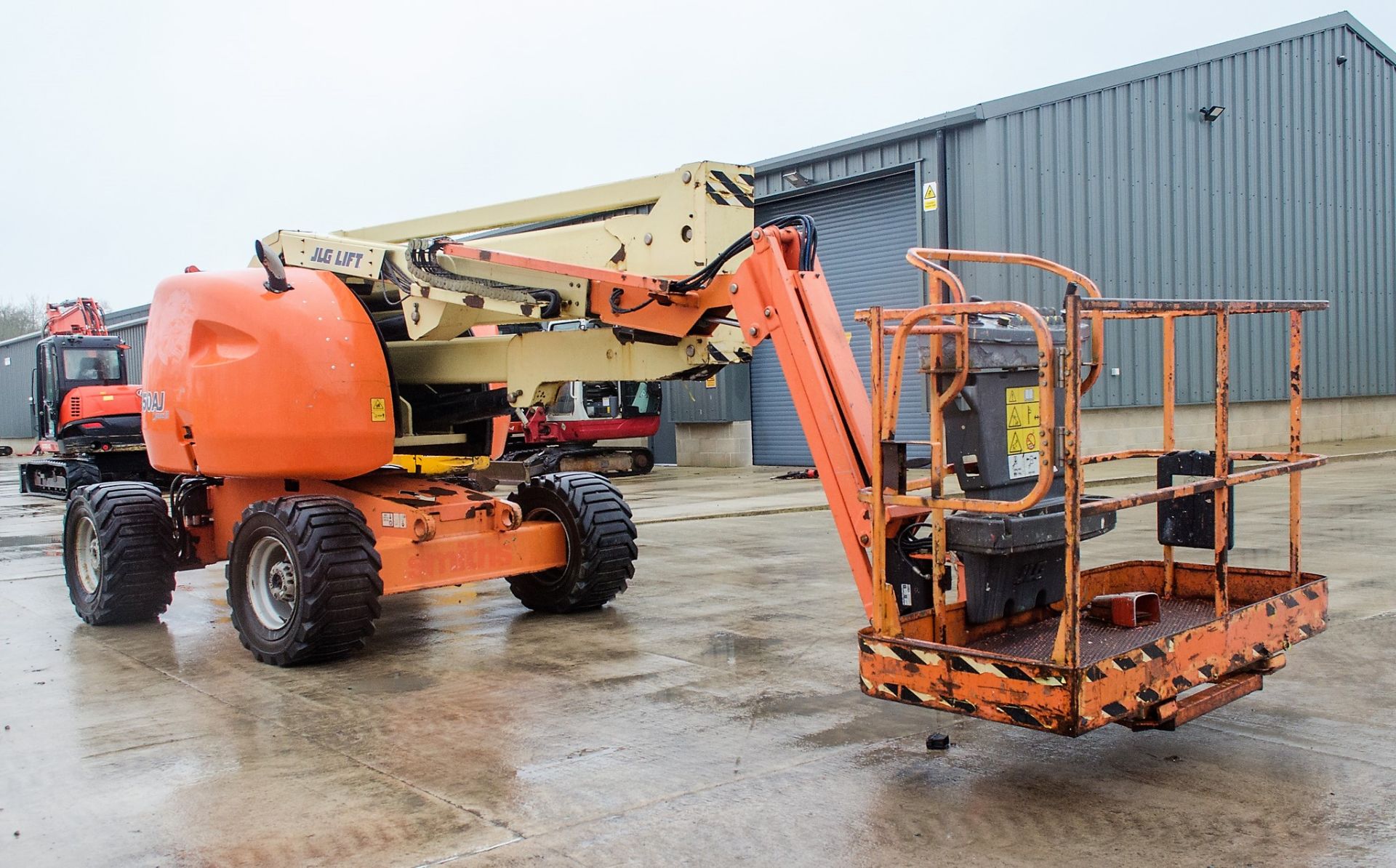 JLG 450AJ Series II 45 foot diesel driven 4wd boom lift Year: 2007 S/N: 130005069 Recorded hours: - Image 2 of 15