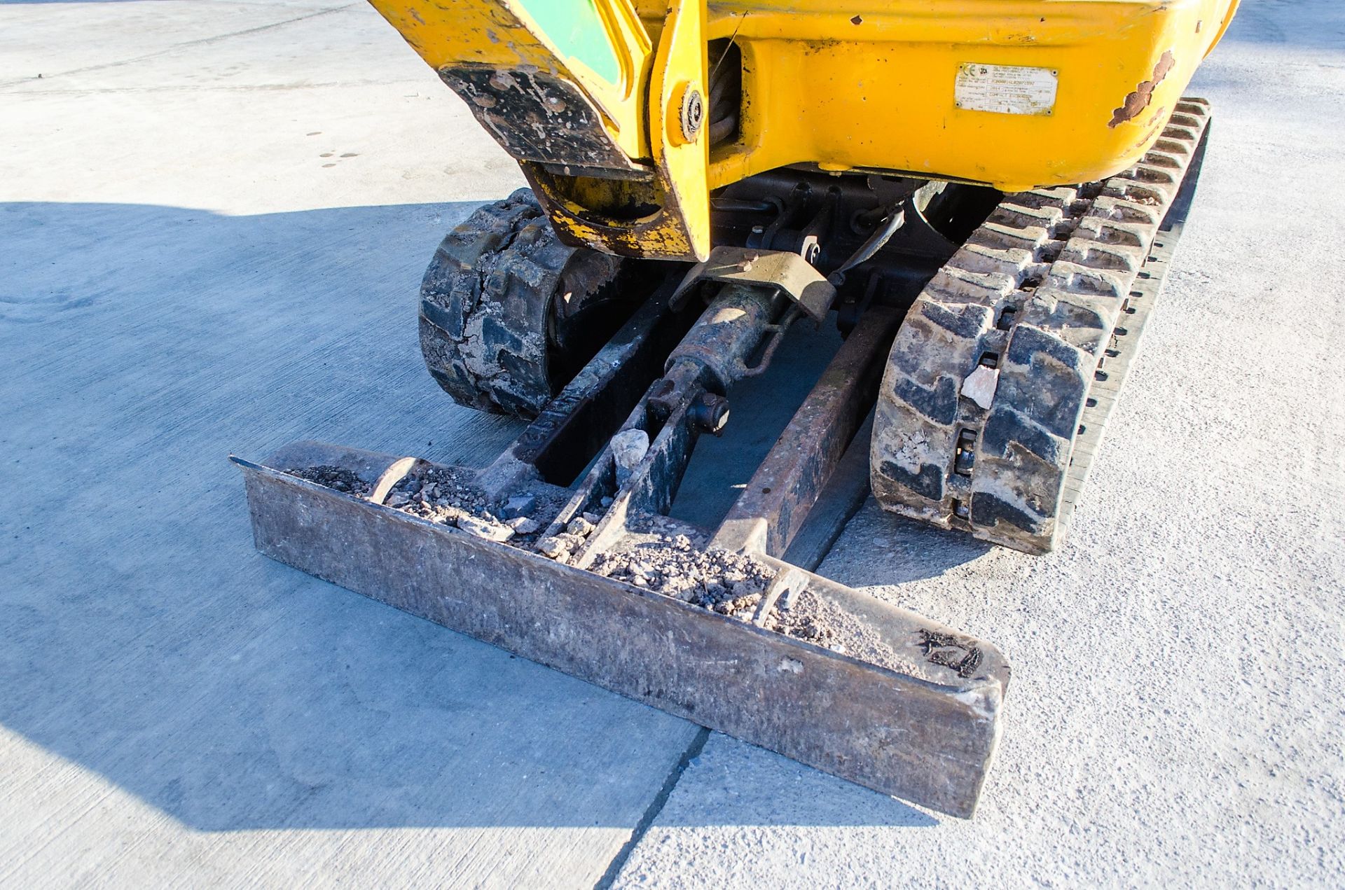 JCB 8016 1.5 tonne rubber tracked mini excavator Year: 2014 S/N: 2071597 Recorded Hours: 2148 - Image 11 of 19