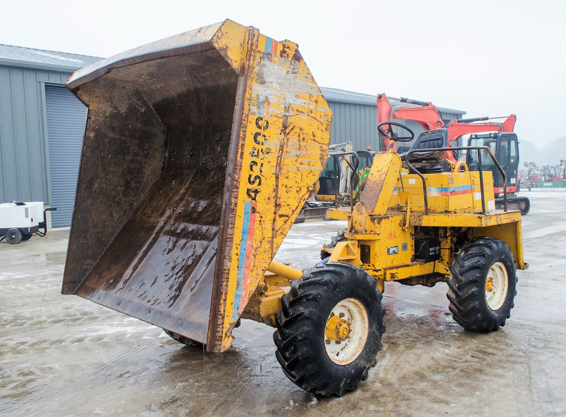 Winget 4S2500 2.5 tonne straight skip dumper Year: 1995 S/N: 25004 Recorded Hours: Not displayed ( - Image 9 of 23