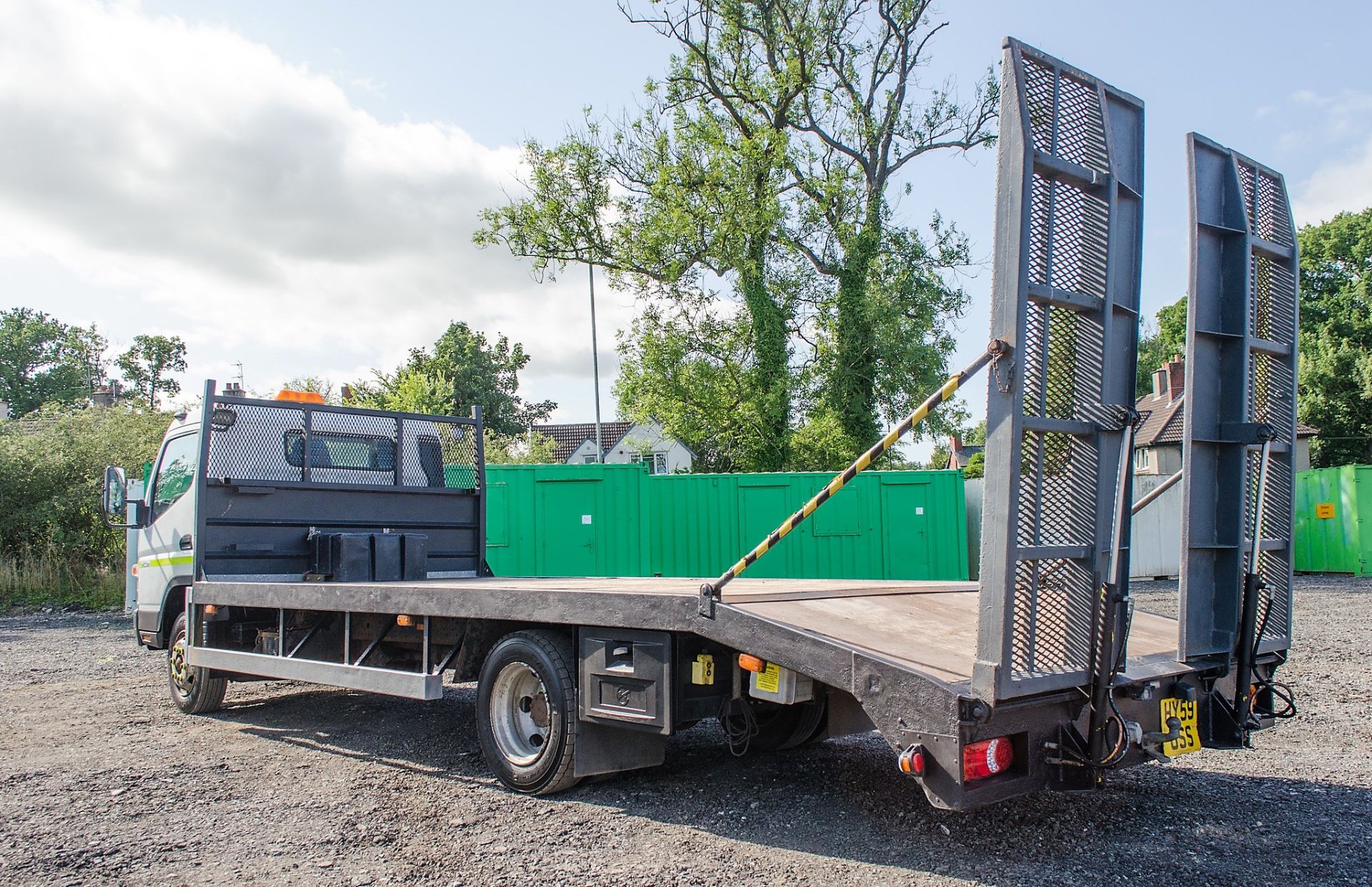 Mitsubishi Fuso Canter TC18 4899cc diesel 7.5 tonne beaver tail plant lorry Bed size 19ft 6in x - Image 4 of 17