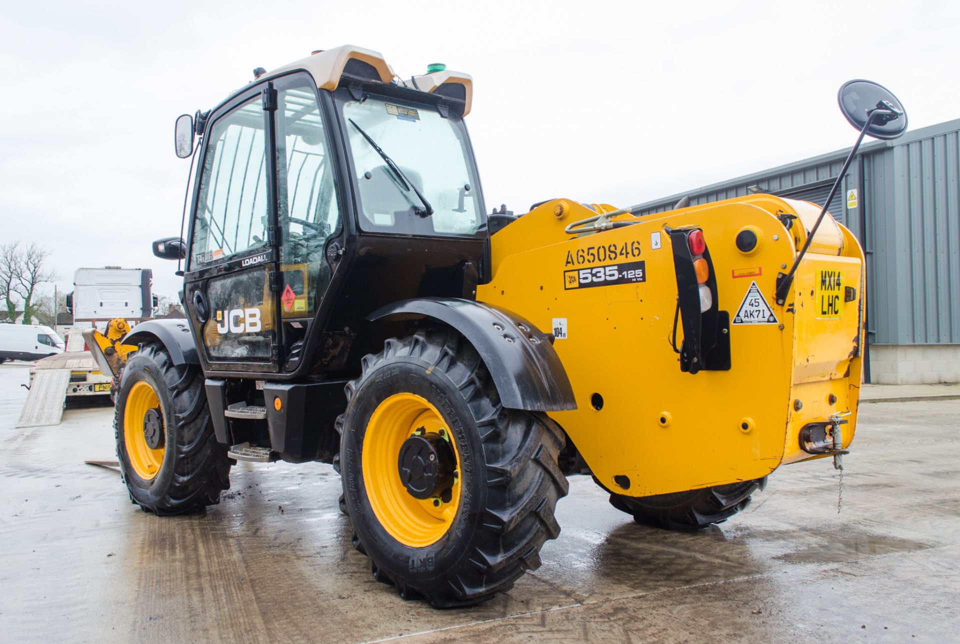 JCB 535-125 Hi-Viz 12.5 metre telescopic handler Year: 2014 S/N: 2341216 Recorded Hours: 3362 c/w - Image 4 of 23