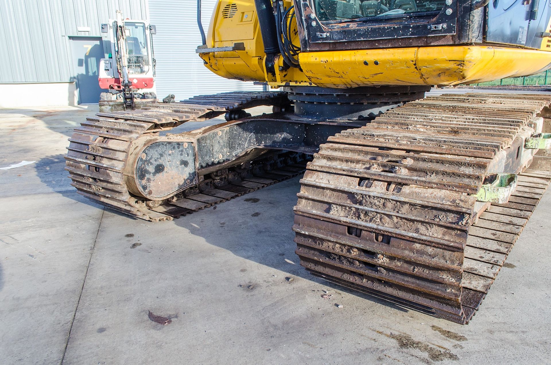 JCB JS130LC 13 tonne steel tracked excavator Year: 2014 - Image 11 of 28