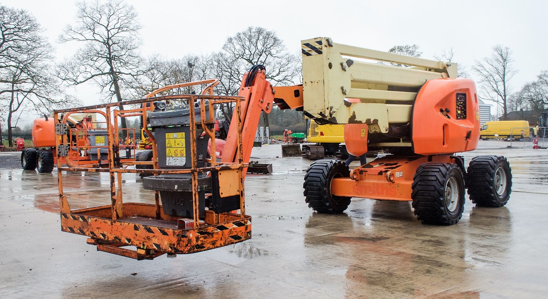 JLG 450AJ Series II 45 foot diesel driven 4wd boom lift Year: 2007 S/N: 130005069 Recorded hours: