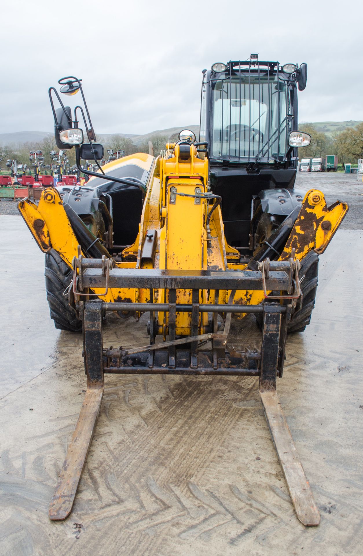 JCB 535-125 Hi-Viz 12.5 metre telescopic handler Year: 2014 S/N: 2341216 Recorded Hours: 3362 c/w - Image 5 of 23