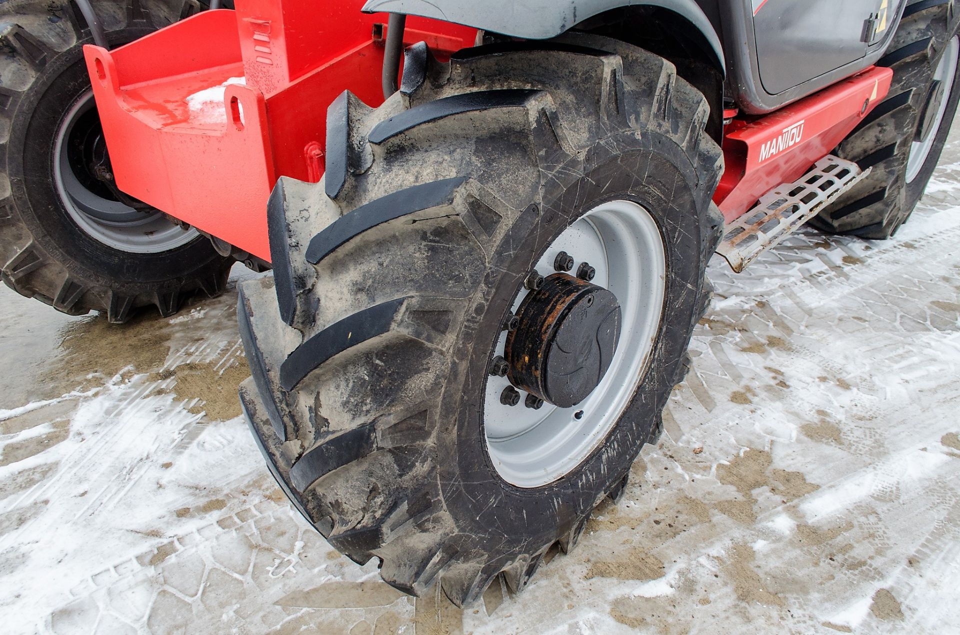 Manitou MLT 845-120 LSU Turbo 8 metre telescopic handler Year: 2012 S/N: 176104425795 Recorded - Image 16 of 21