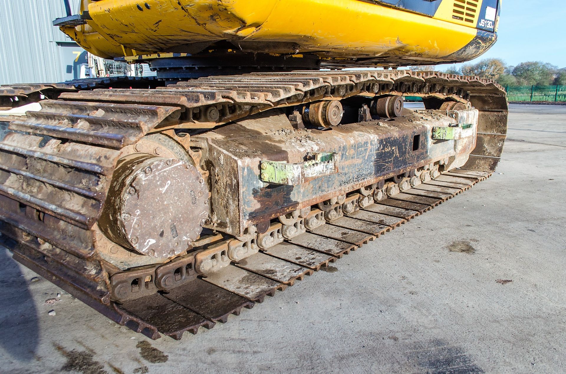 JCB JS130LC 13 tonne steel tracked excavator Year: 2014 - Image 9 of 28