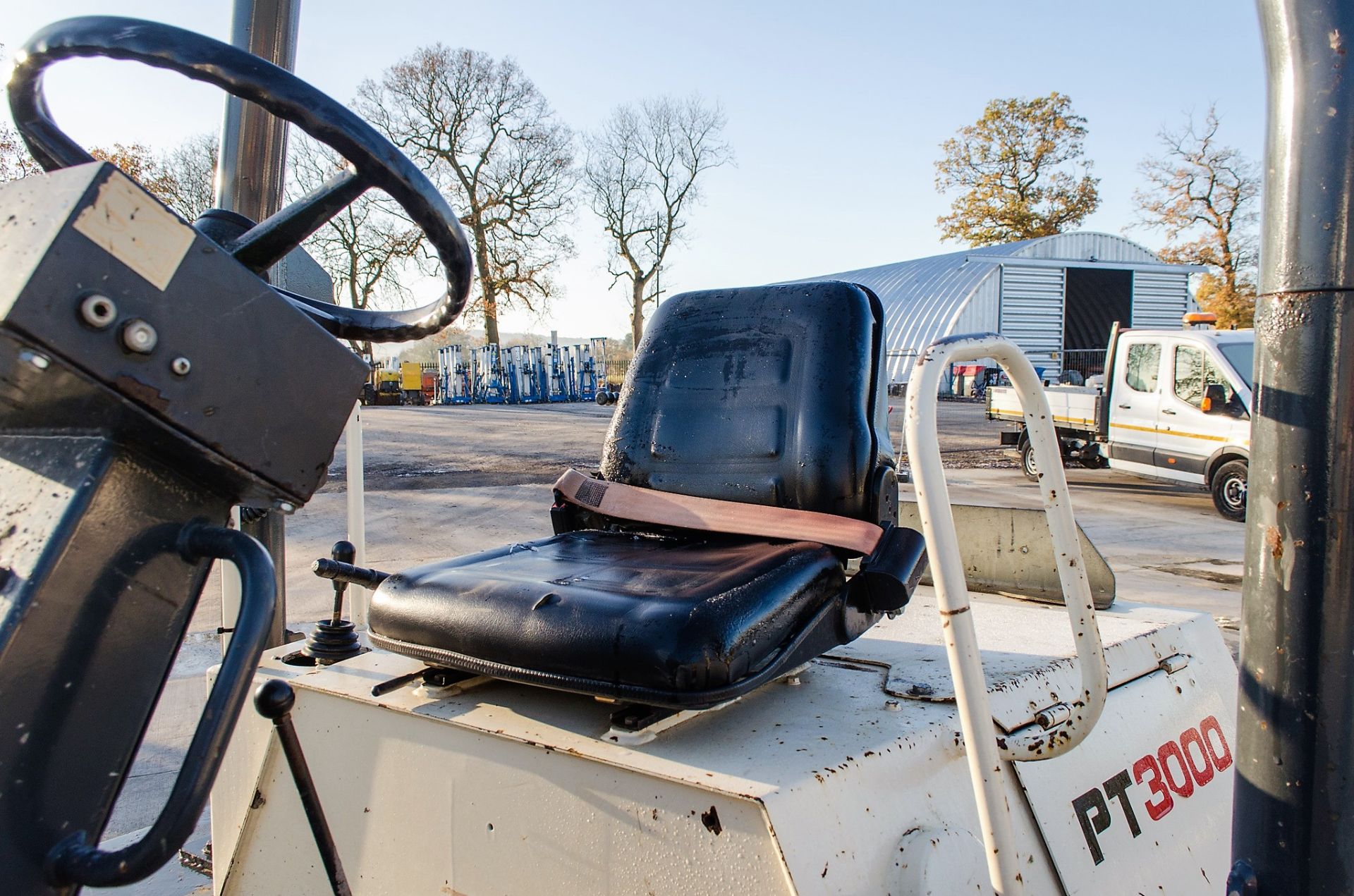 Benford 3 tonne swivel skip dumper Year: 2007 S/N: E710FS402 Recorded Hours: 3823 - Image 18 of 21