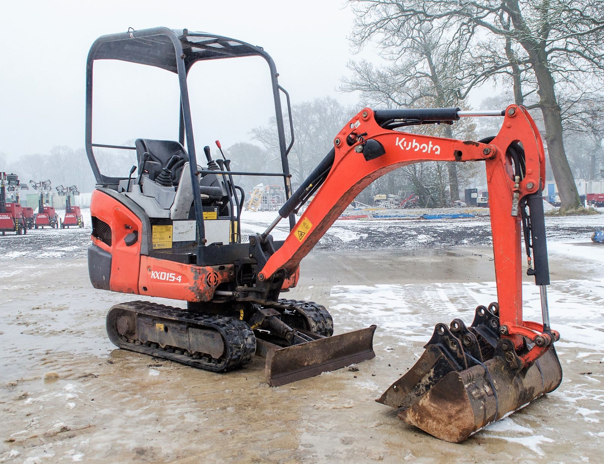 Kubota KX15-4 1.5 tonne rubber tracked mini excavator Year: 2015 S/N: 58748 Recorded Hours: 2210 - Image 2 of 20