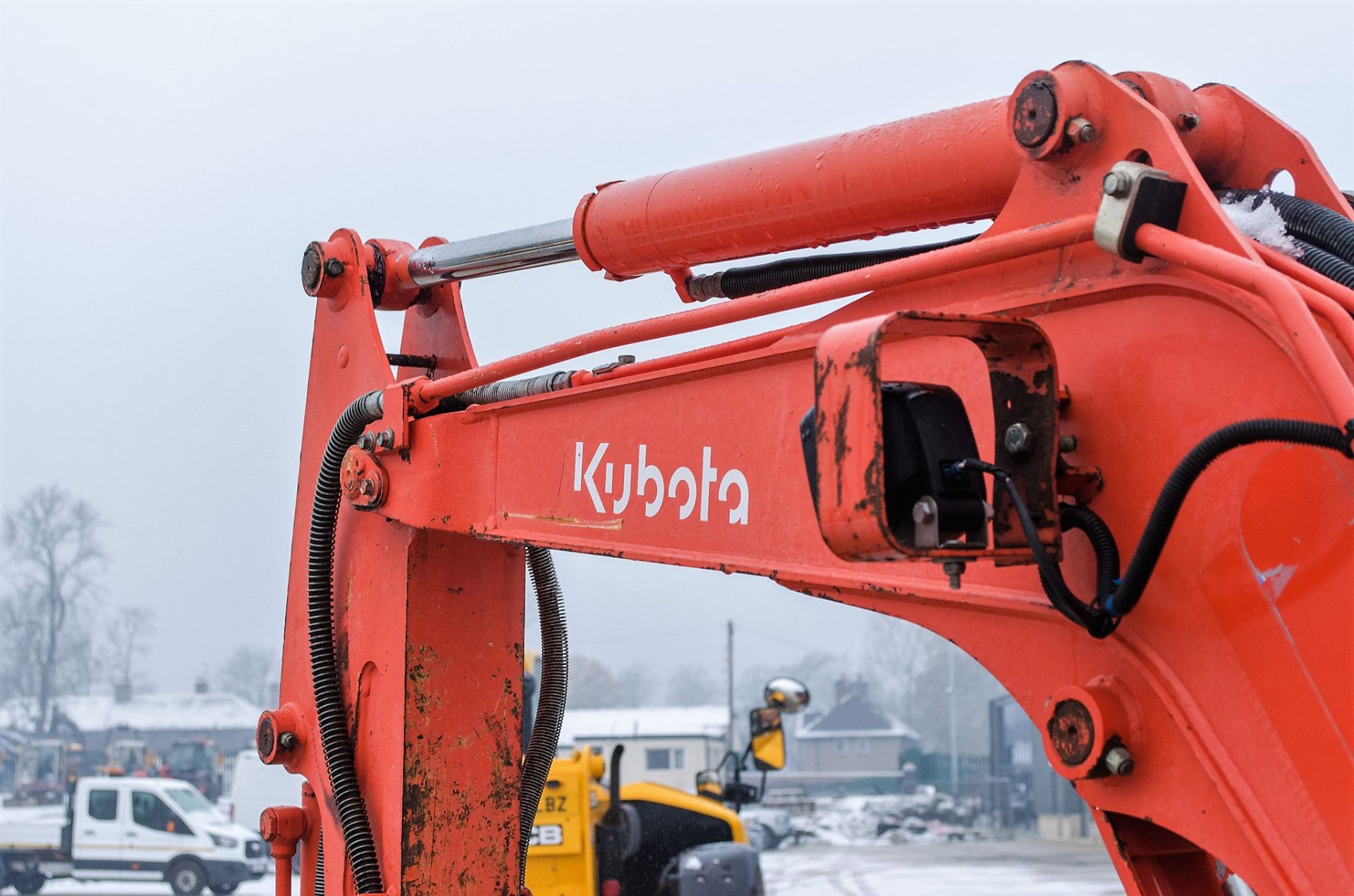 Kubota U25-3 2.5 tonne rubber tracked mini excavator Year: 2011 S/N: 24150 Recorded Hours: 4290 - Image 12 of 21