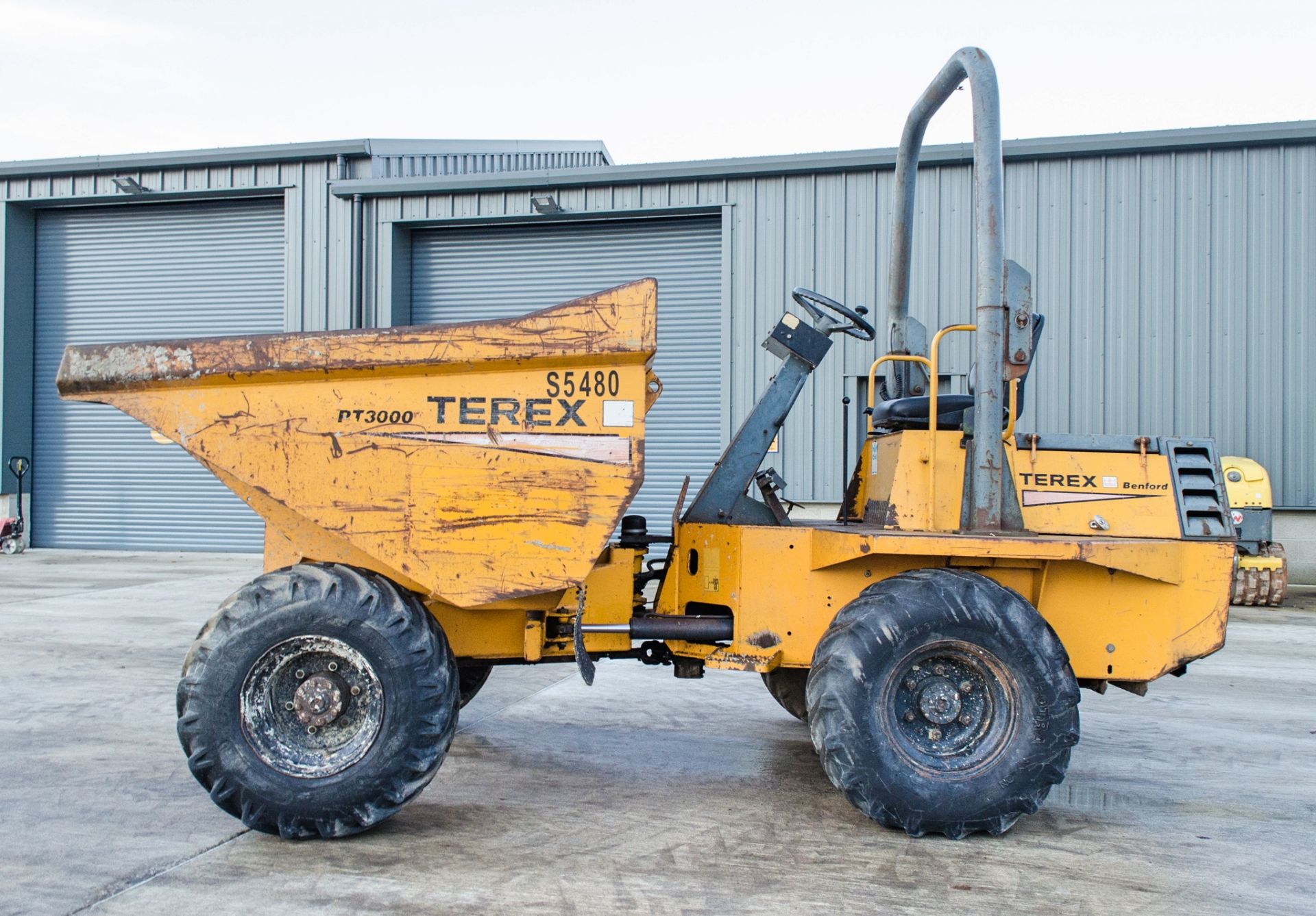 Terex PT3000 3 tonne straight skip dumper Year: 2005 S/N: E501AR010 Recorded hours: 2976 S5480 - Image 7 of 21