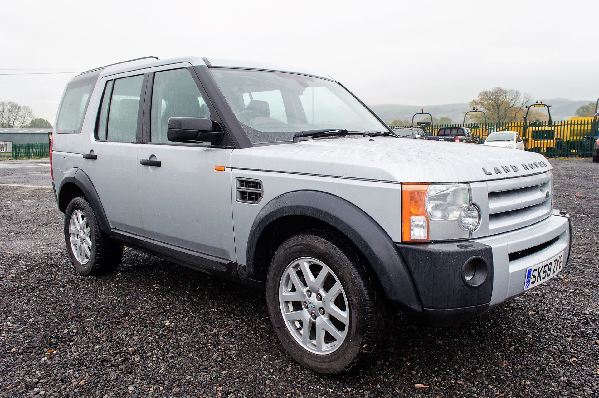 Land Rover Discovery 3 TDV6 XS 5 door 4wd estate car Registration Number: SK58 ZKC Date of - Image 2 of 31